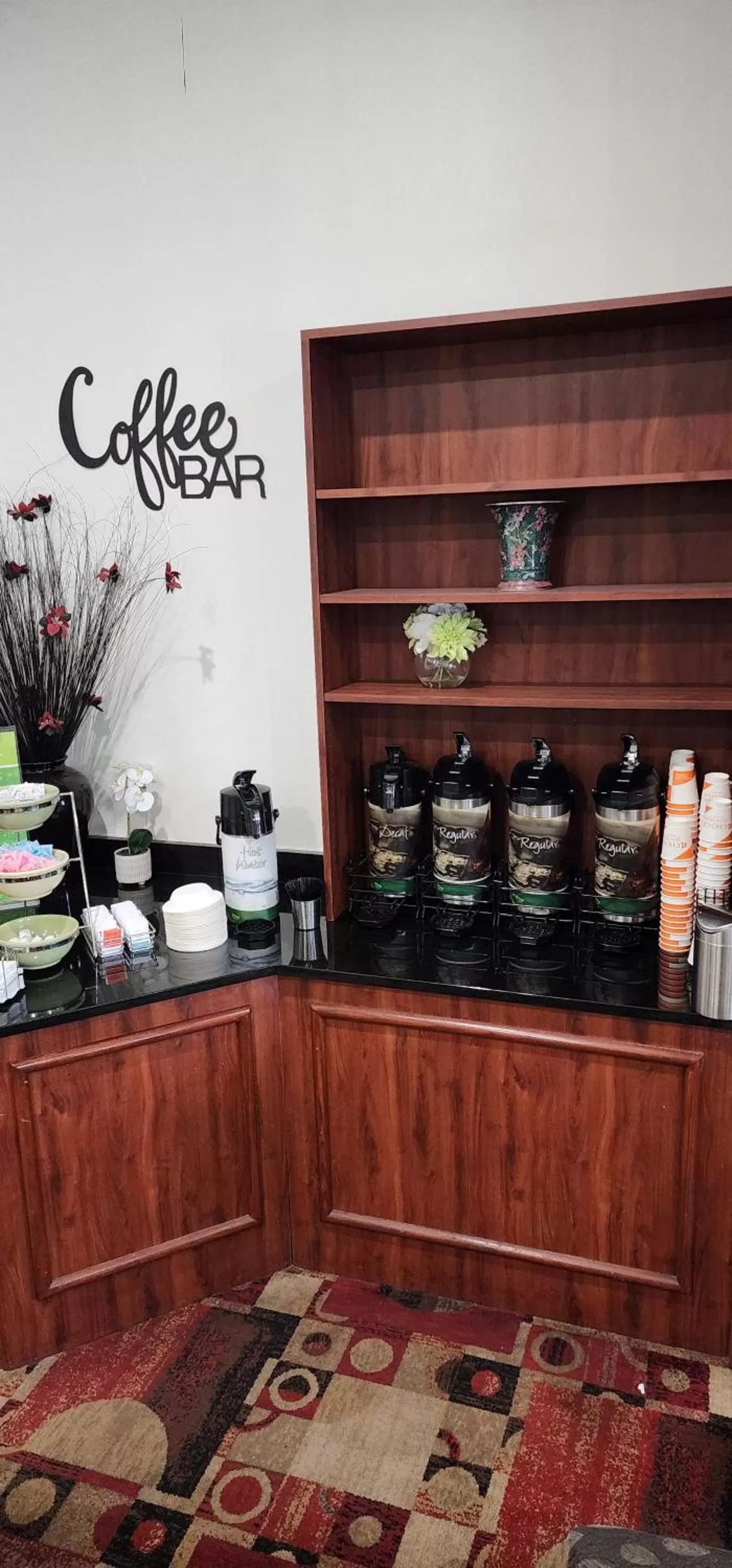 Coffee/tea facilities in Quality Inn Dry Ridge