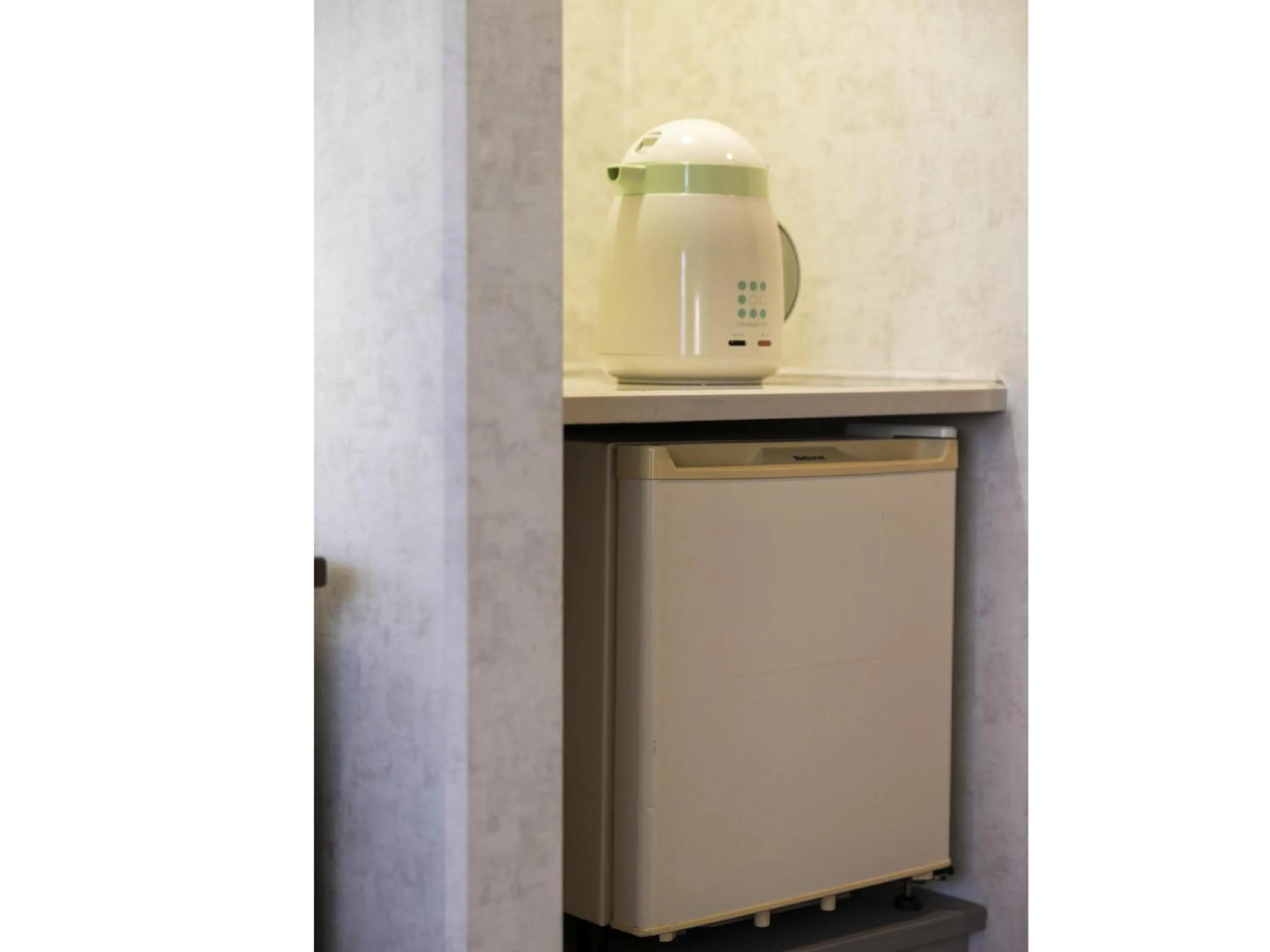 Photo of the whole room in Ariston Hotel Kobe