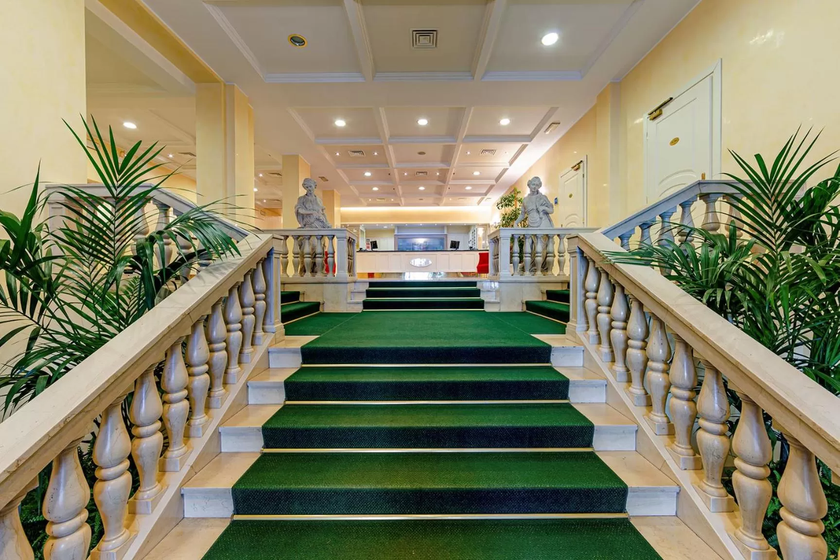 Lobby or reception in Ambassador Palace Hotel