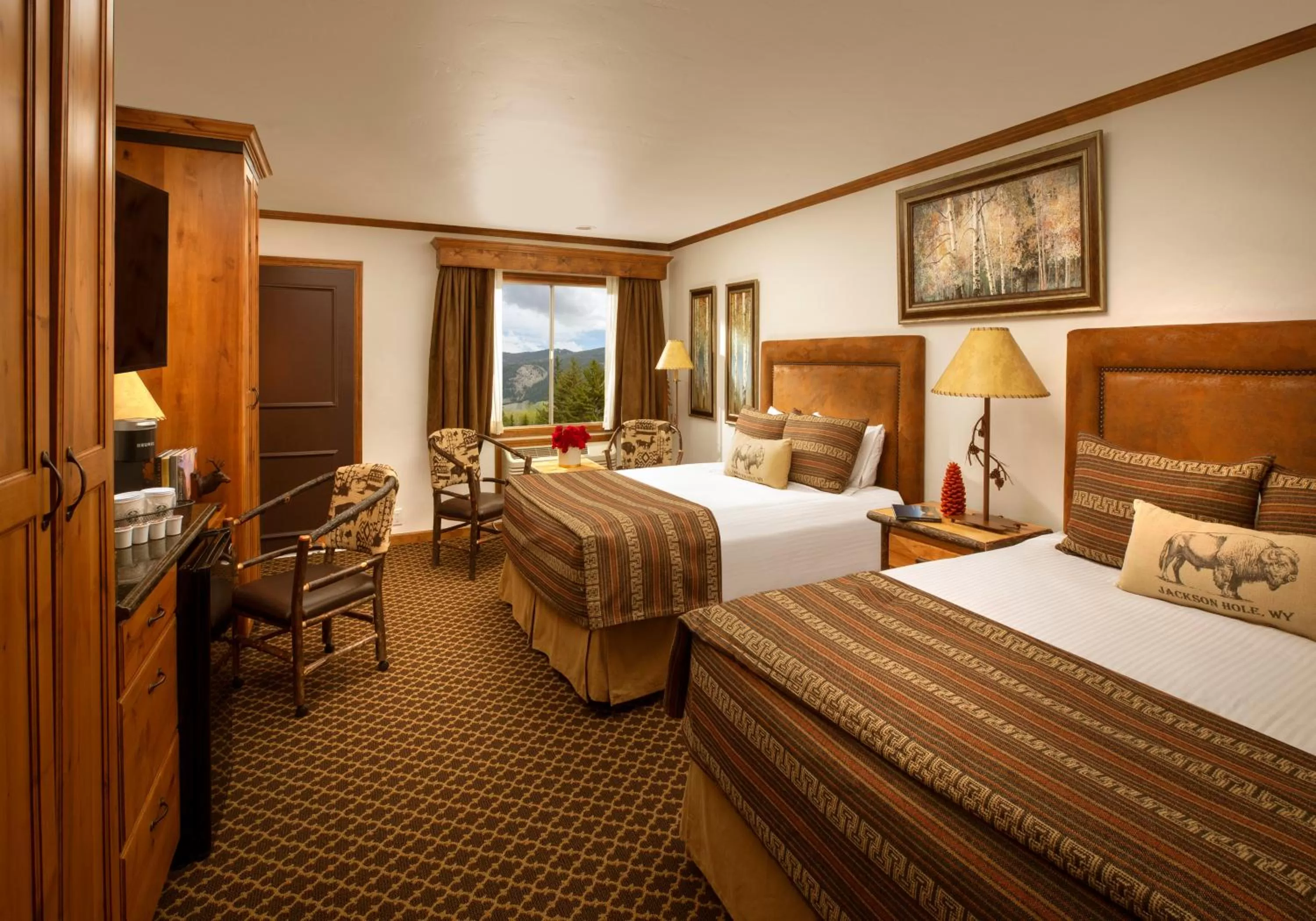 Bed in Parkway Inn of Jackson Hole