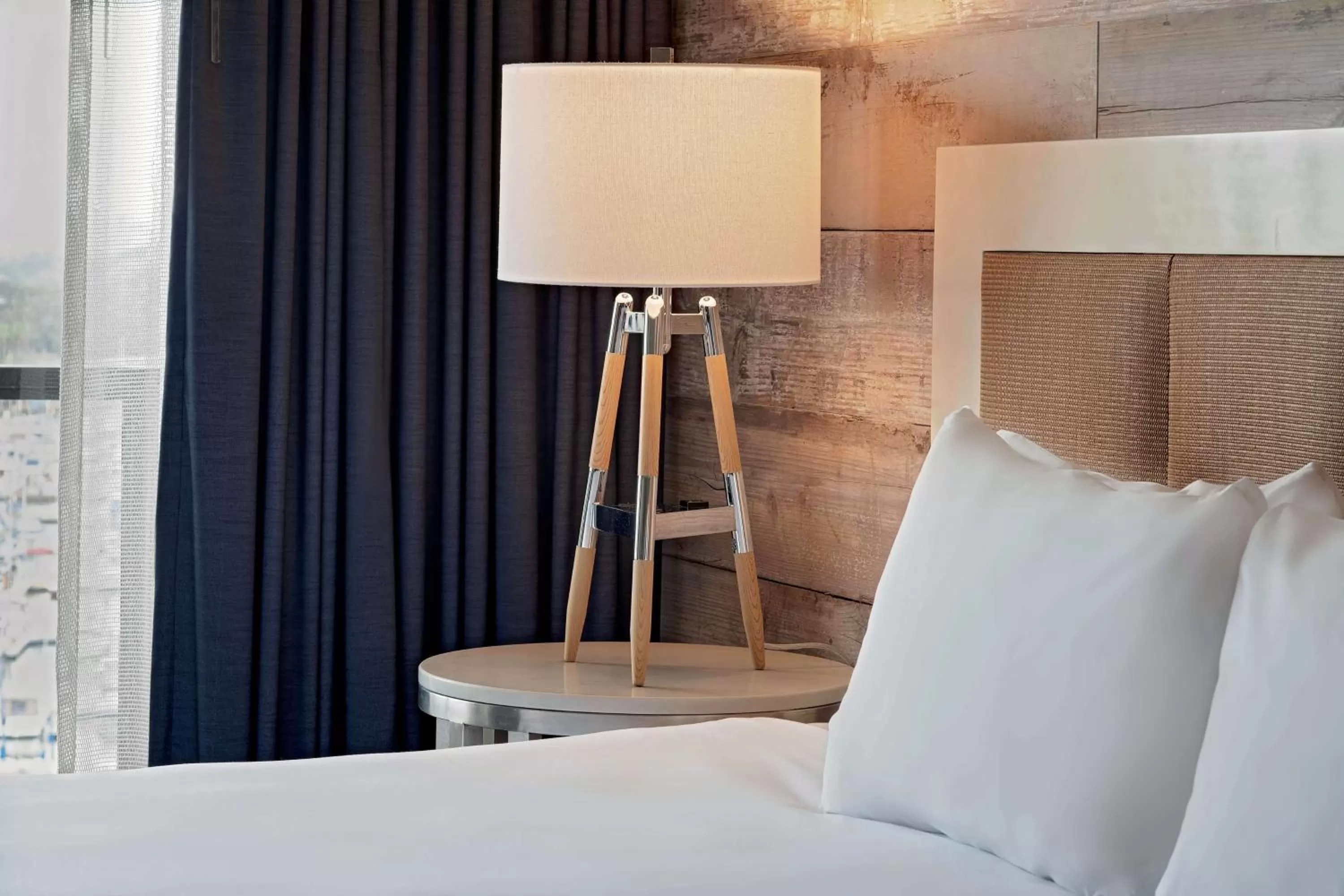 Bedroom, Bed in Hyatt Regency Mission Bay Spa and Marina