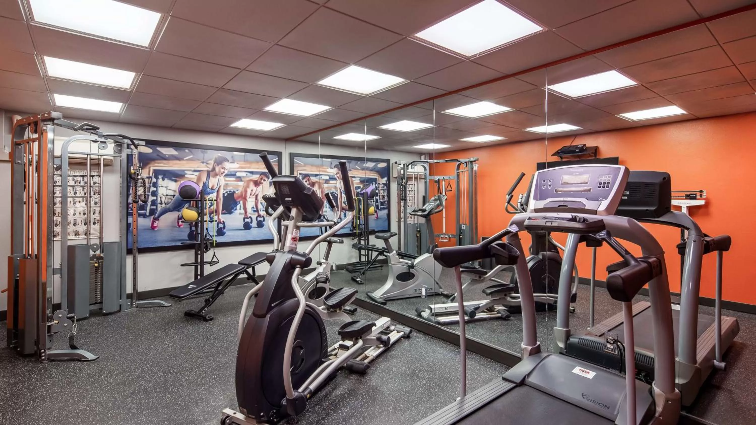Activities, Fitness Center/Facilities in Best Western Paramus Hotel & Suites