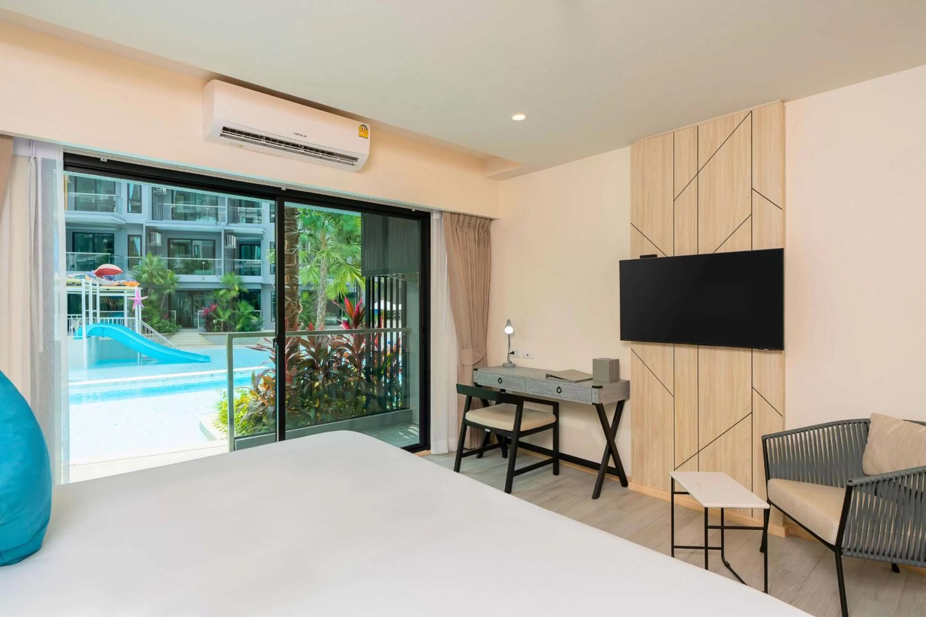 Bedroom in Best Western Plus Carapace Hotel Hua Hin