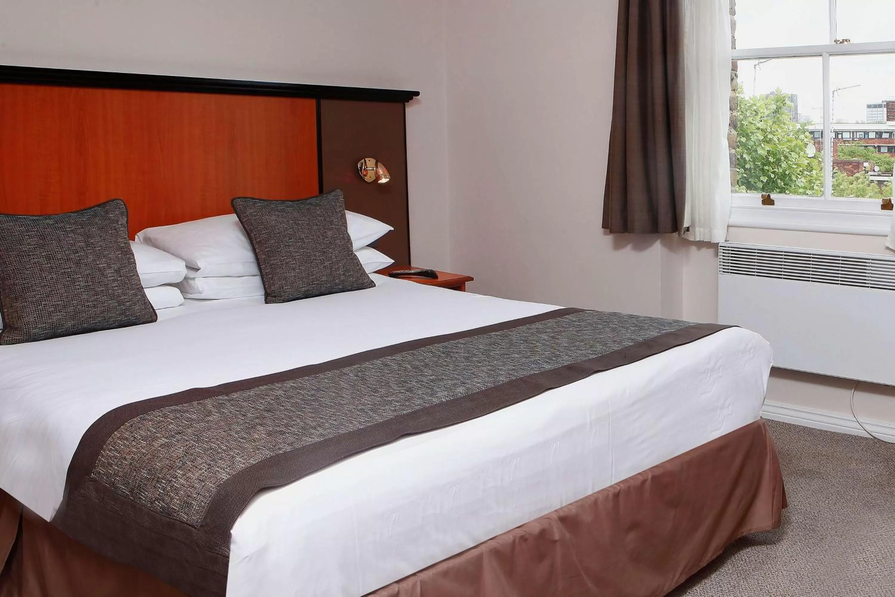 Photo of the whole room, Bed in Best Western Corona Hotel