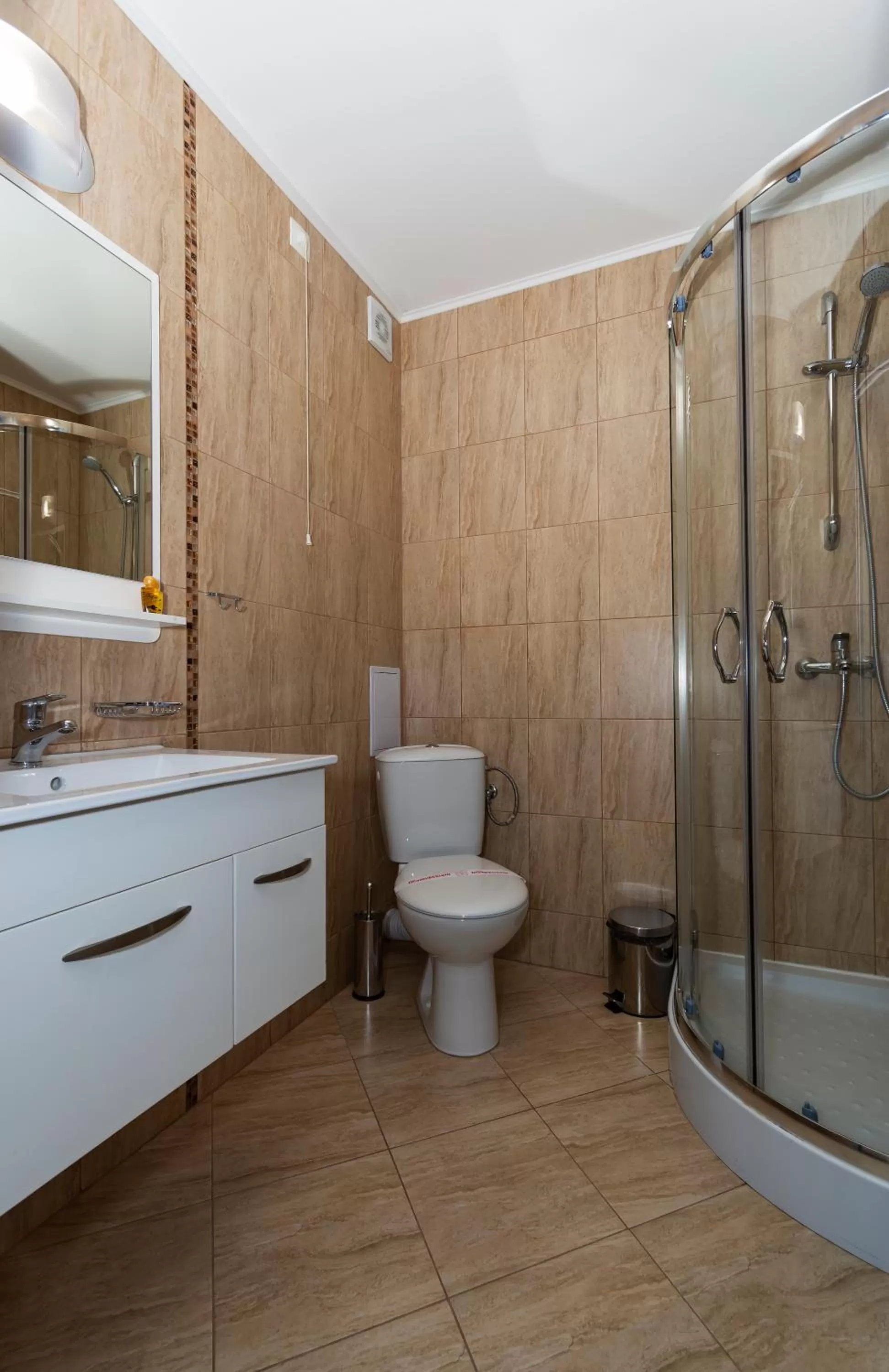 Bathroom in Hotel City