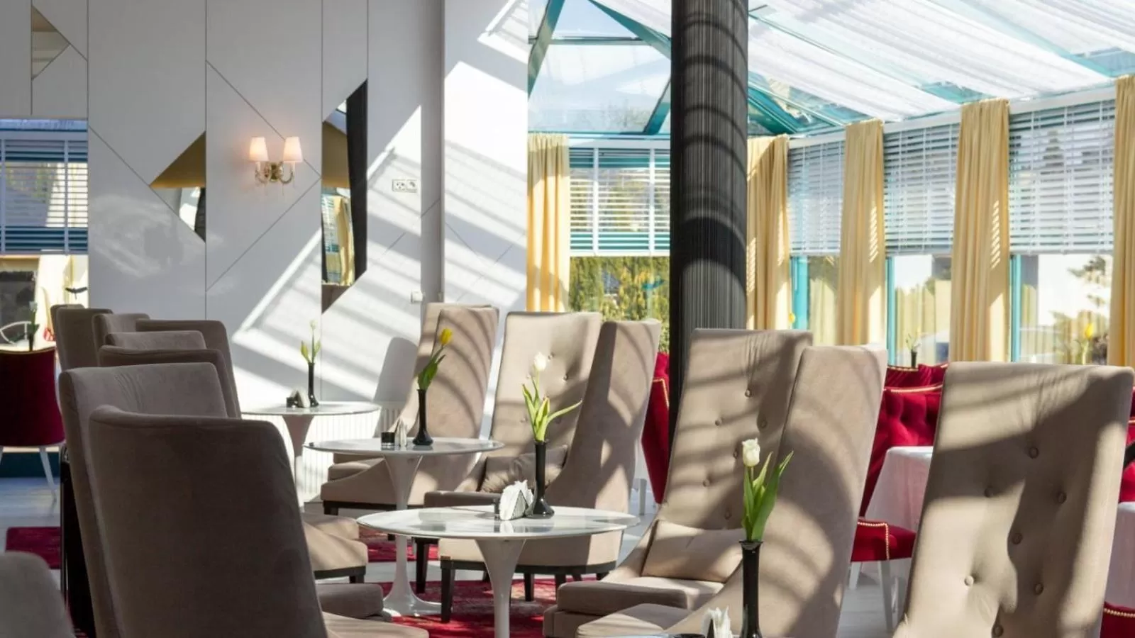 Restaurant/places to eat in Royal Park Hotel & Spa