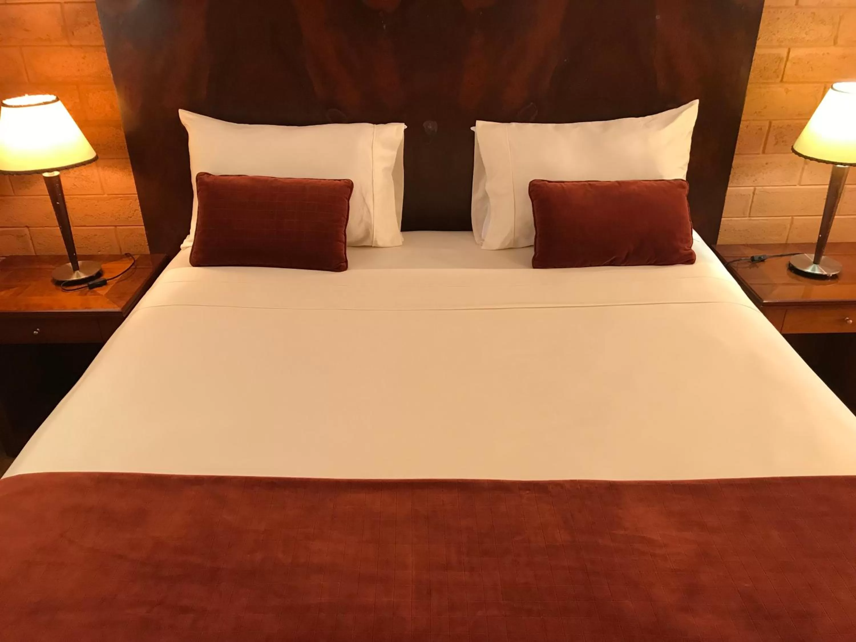 Bed in Hotel 4 U Saliya Garden