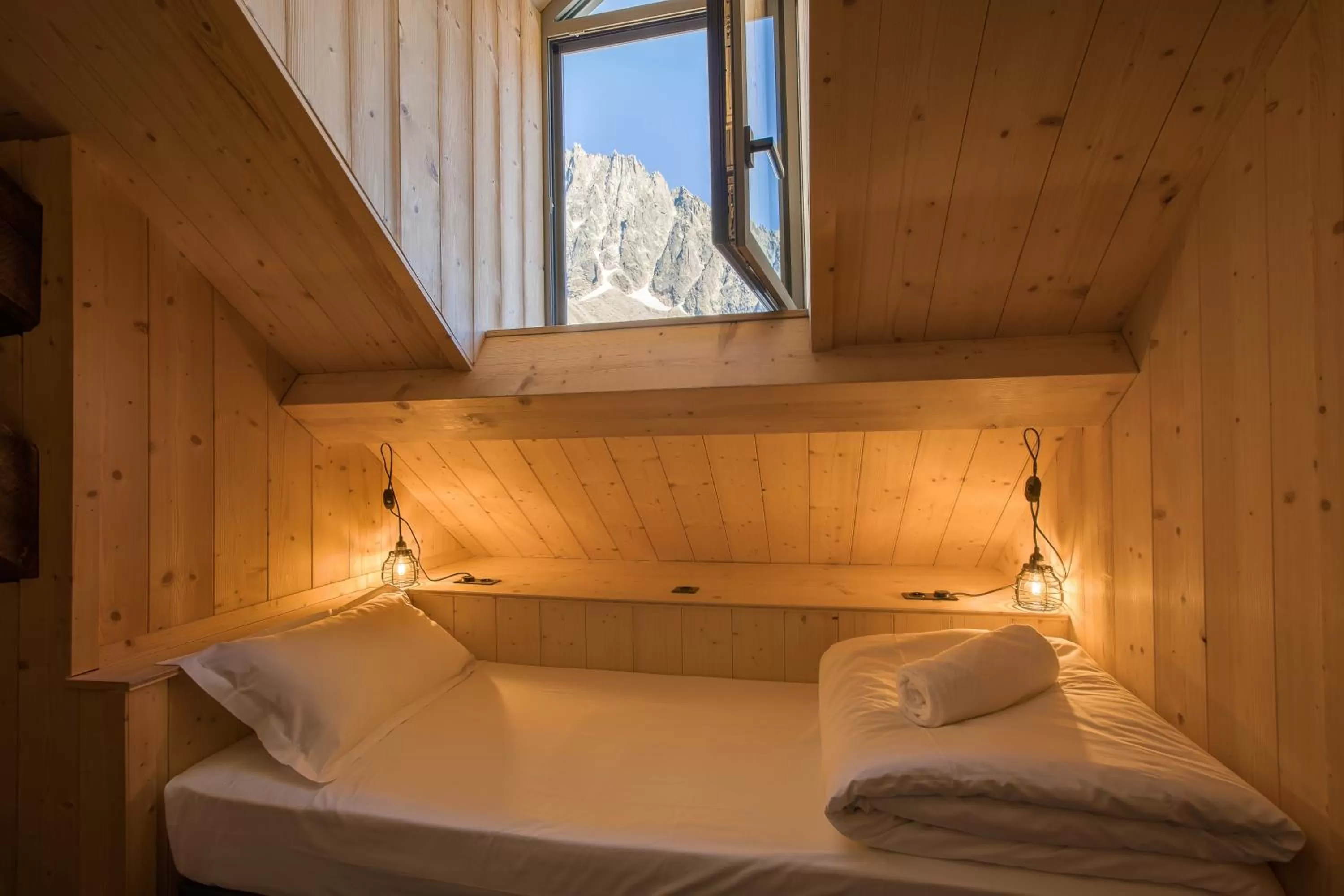 Bedroom, Bed in Refuge du Montenvers