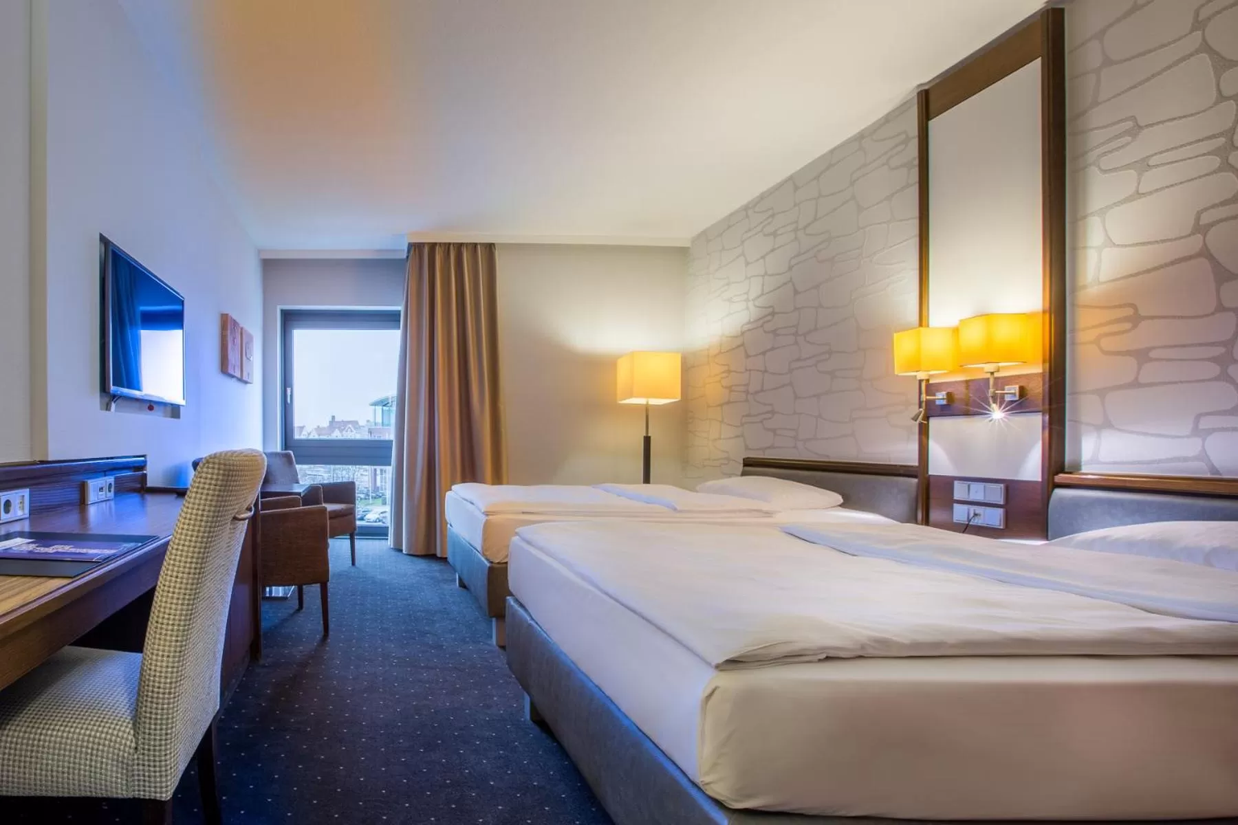 Photo of the whole room, Bed in Park Inn by Radisson Lübeck