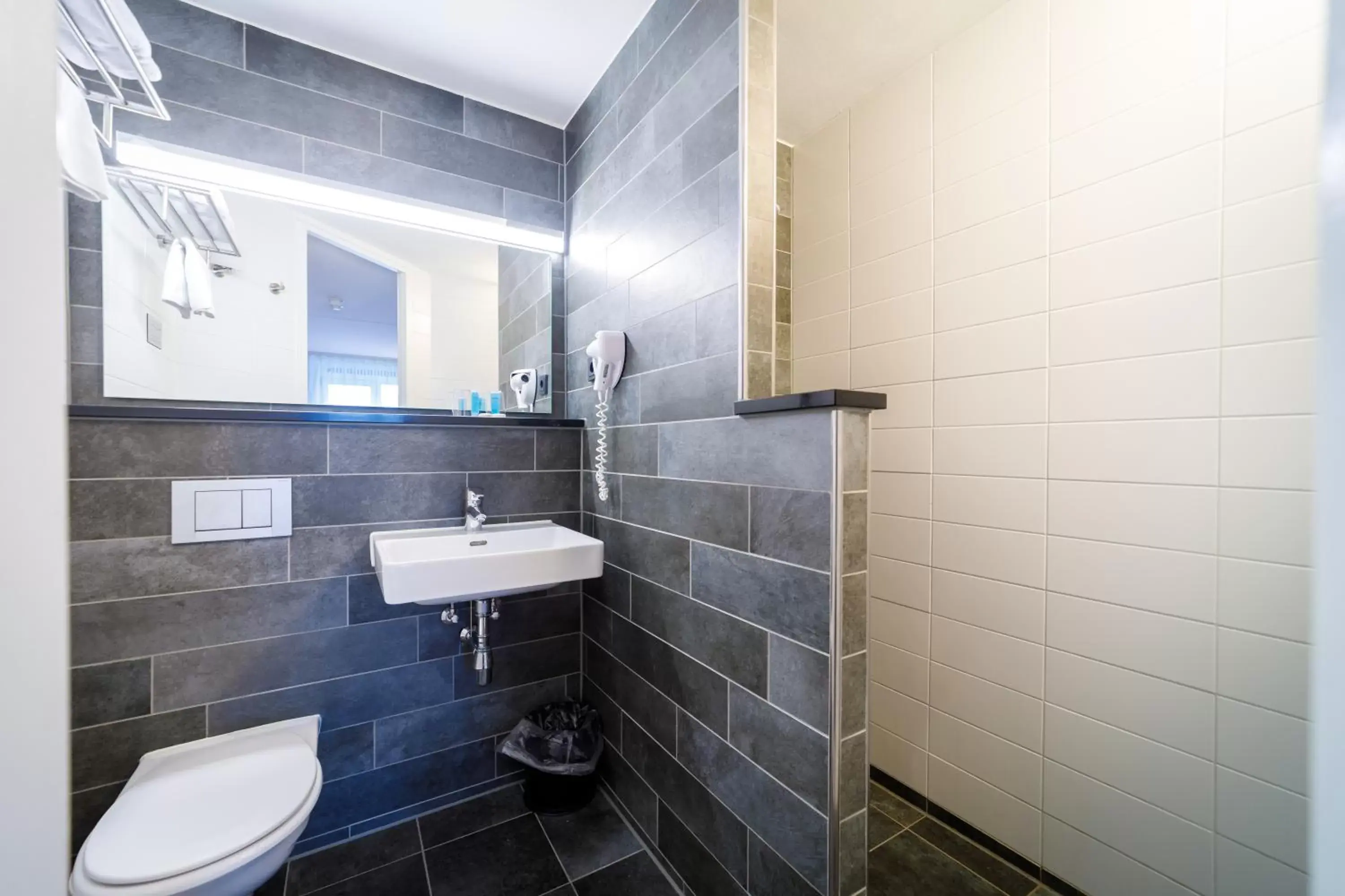 Deluxe King Room in Bastion Hotel Maastricht Centrum Deluxe King Room in Bastion Hotel Maastricht Centrum