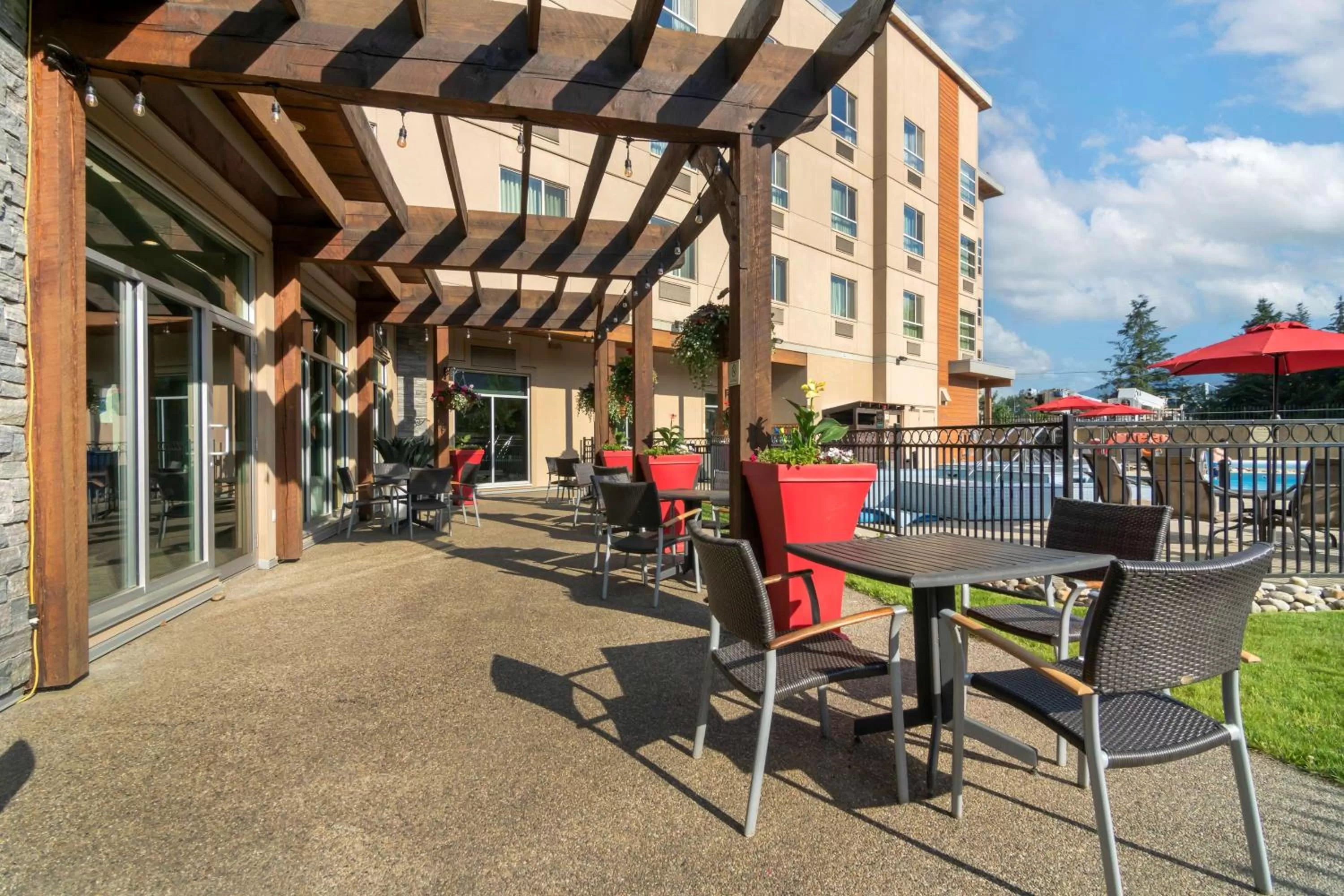 Property building in Best Western Plus Revelstoke