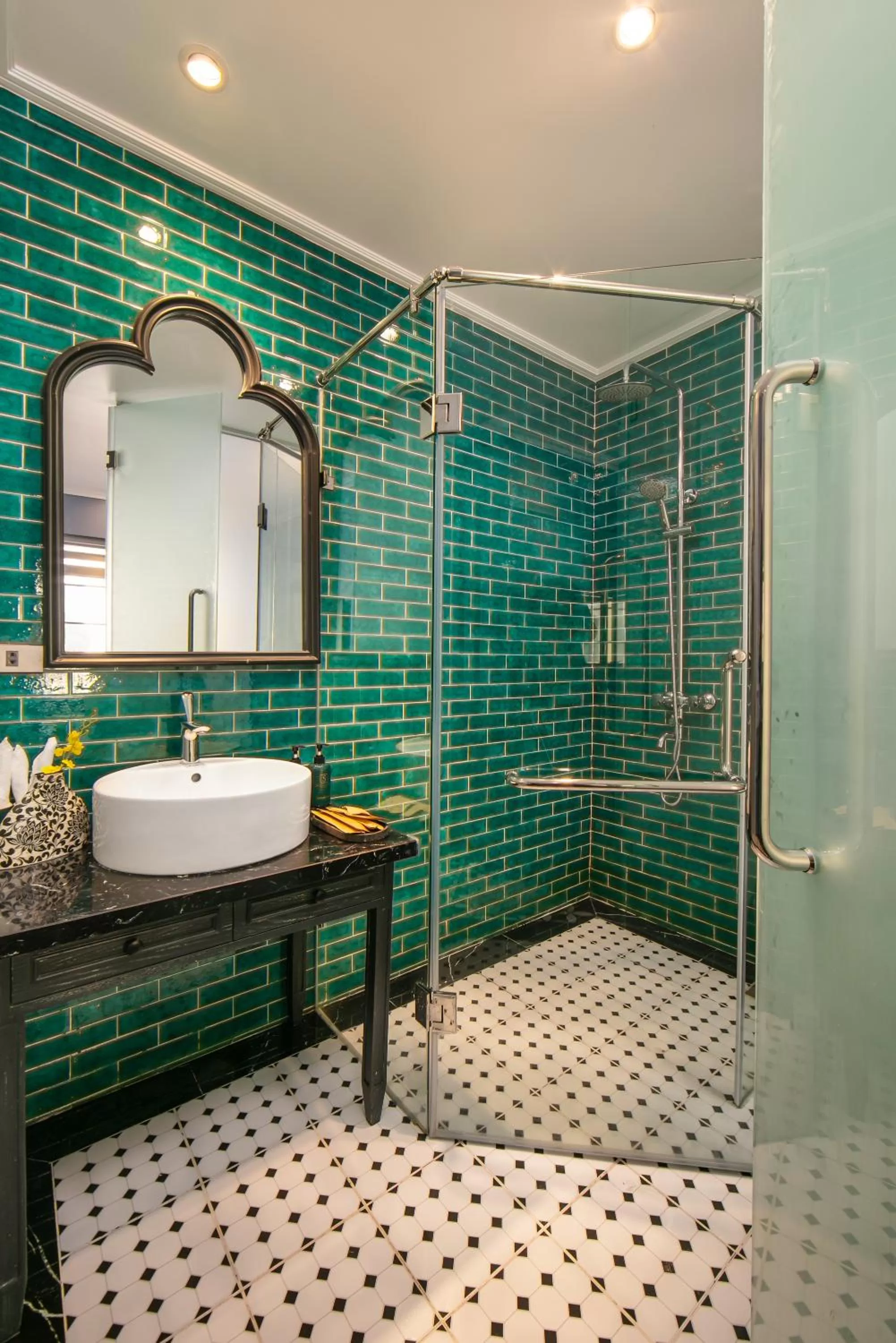 Toilet in The Secret HaLong