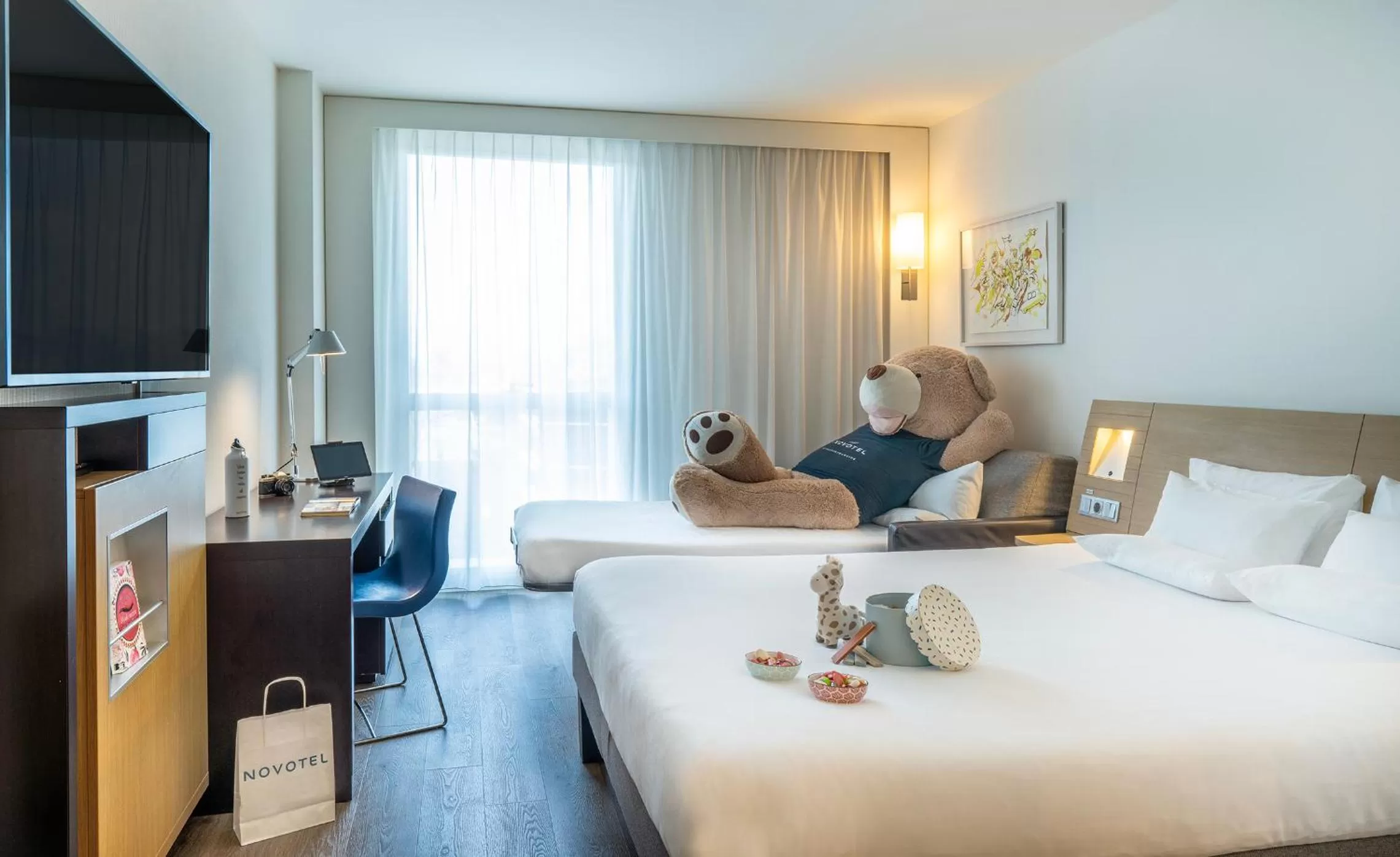 Family, Bed in Novotel Barcelona City