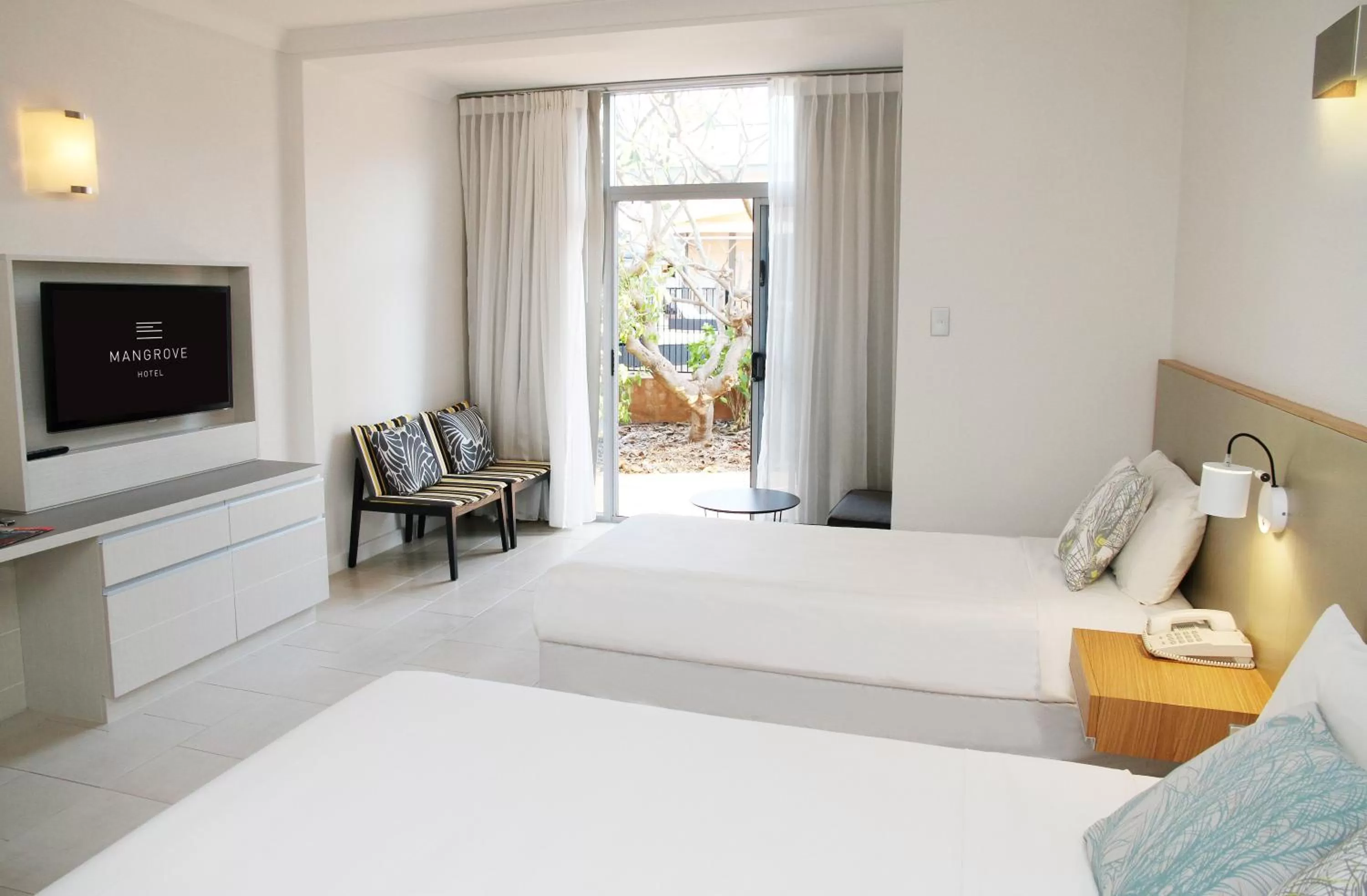 Superior Pool Access in Mangrove Hotel