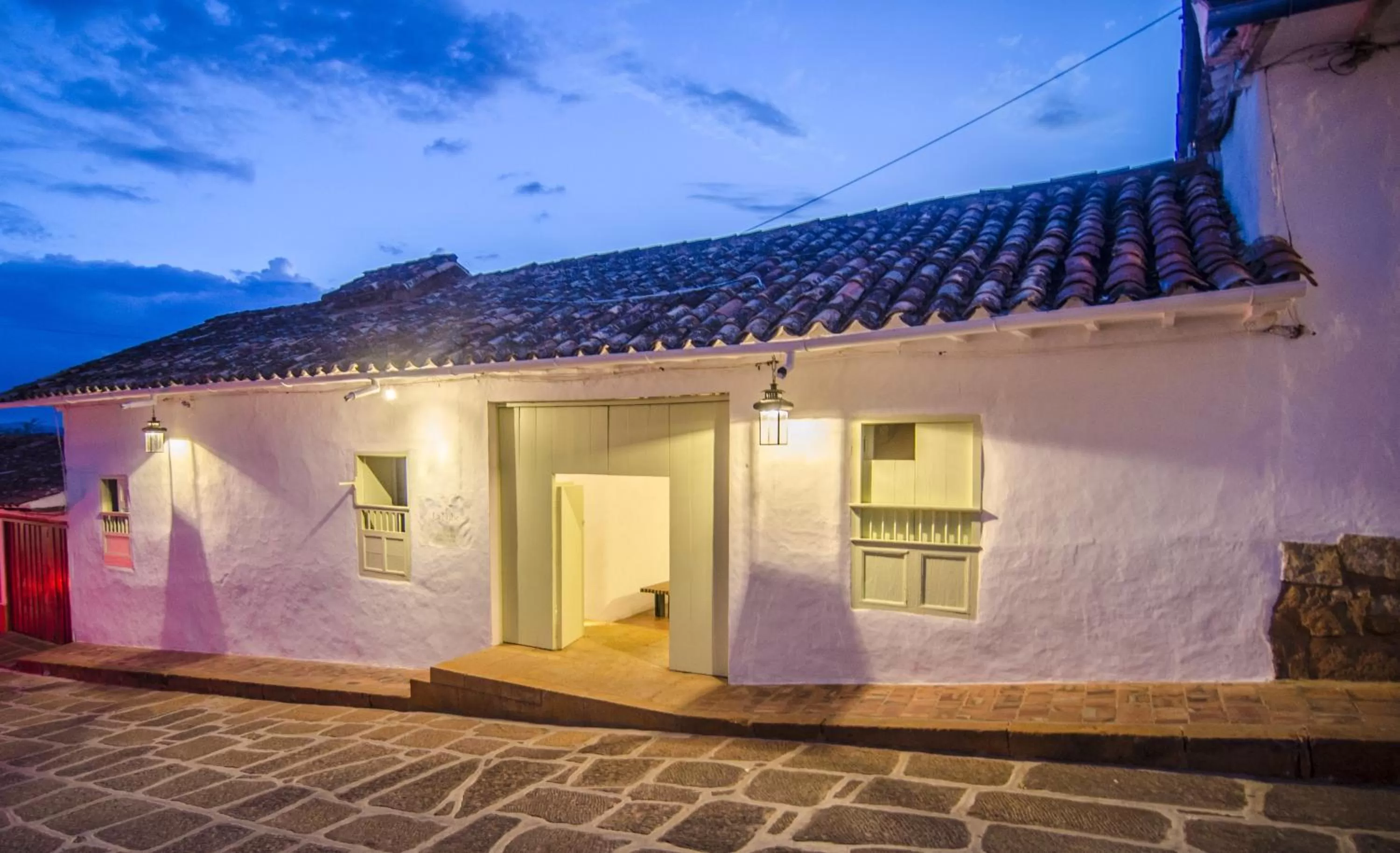 Facade/entrance in La Nube Posada
