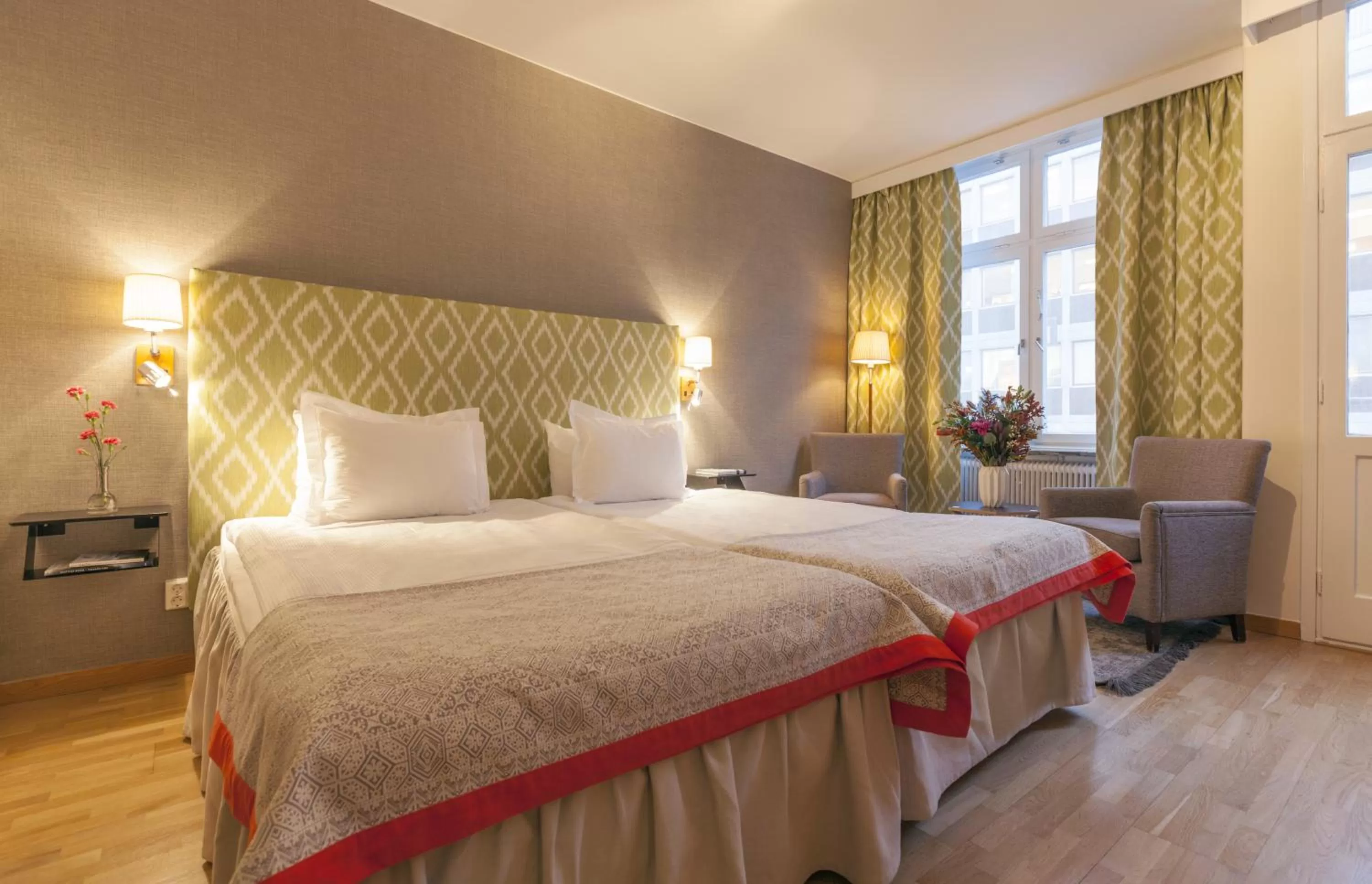 Property building, Bed in Home Hotel Wellington