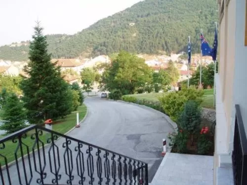 Mountain View in King Alexander