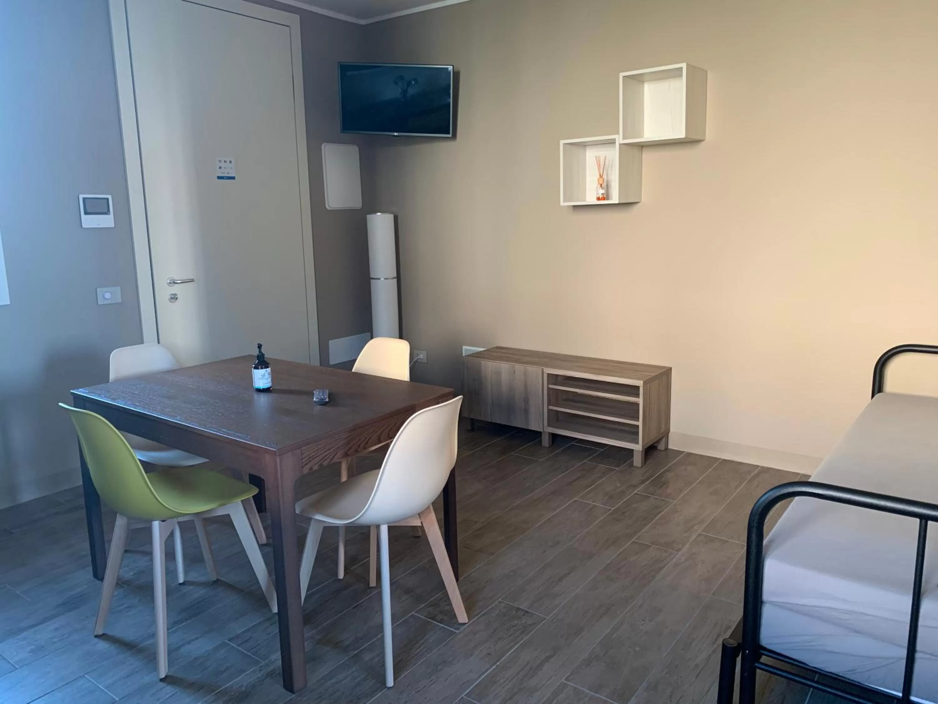 TV/Entertainment Center in Sala dell Estate Guest House