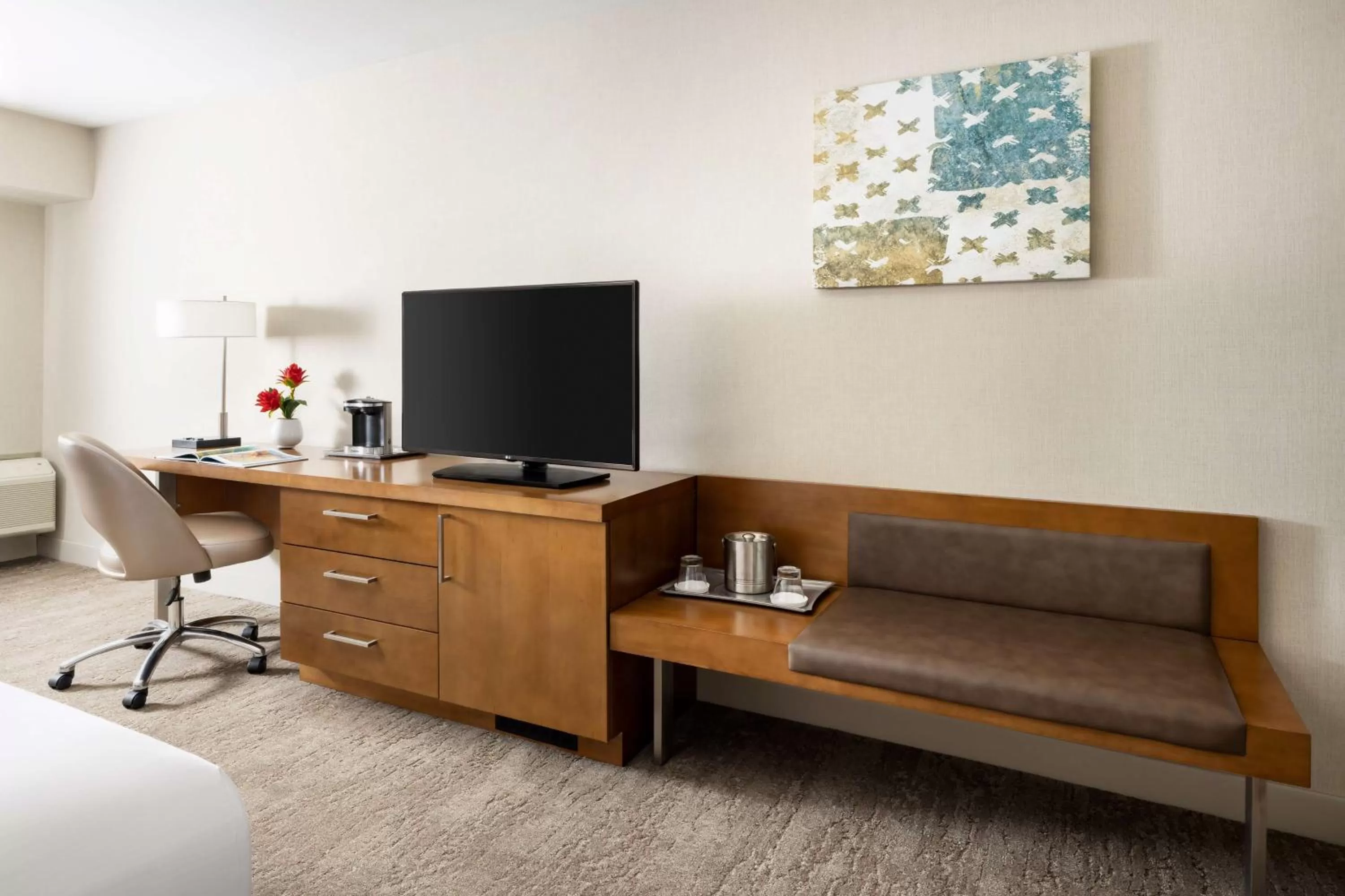 Bedroom in Hilton Tucson East