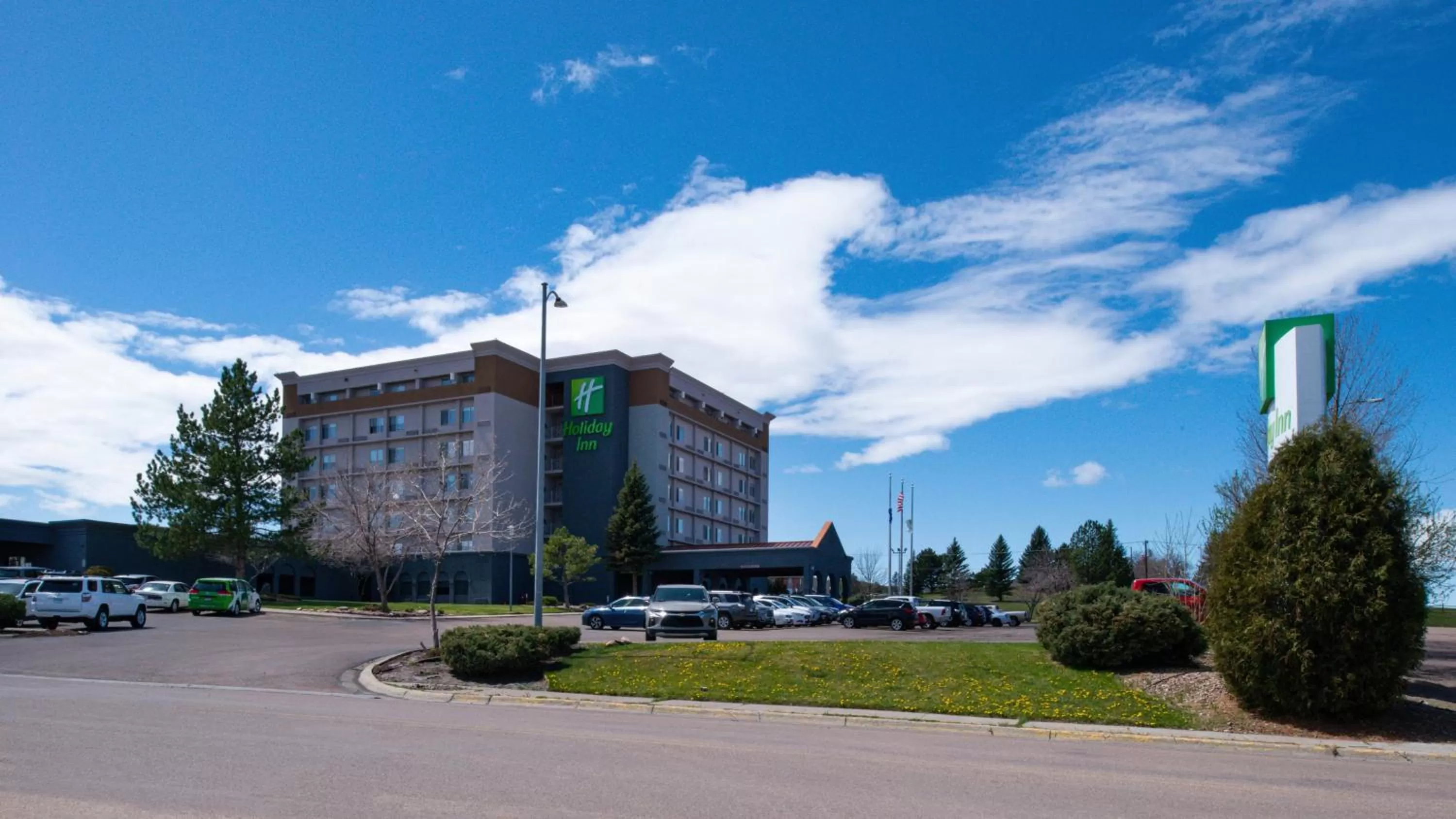 Property building in Holiday Inn Great Falls-Convention Center by IHG