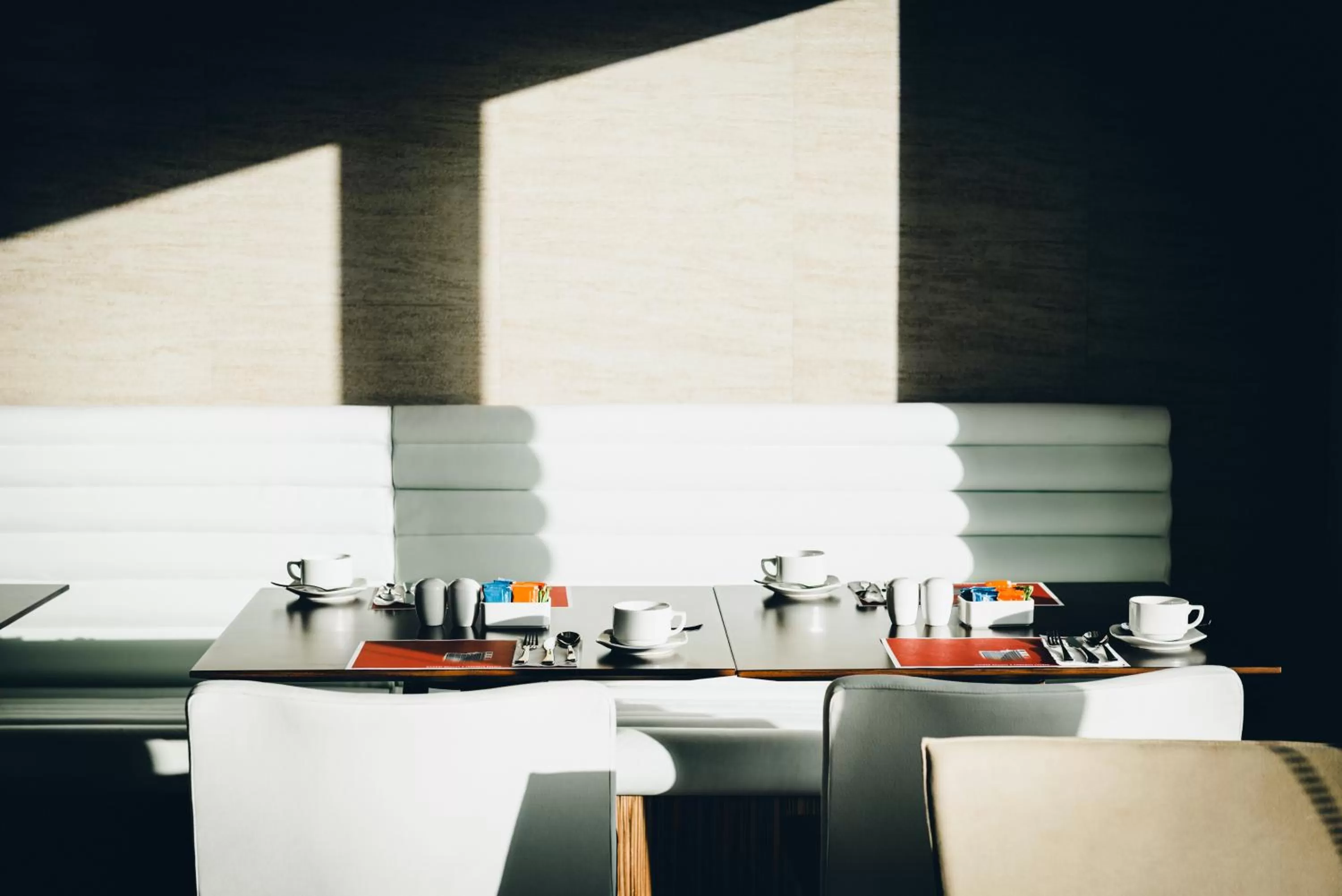 Restaurant/places to eat in Novotel Fujairah