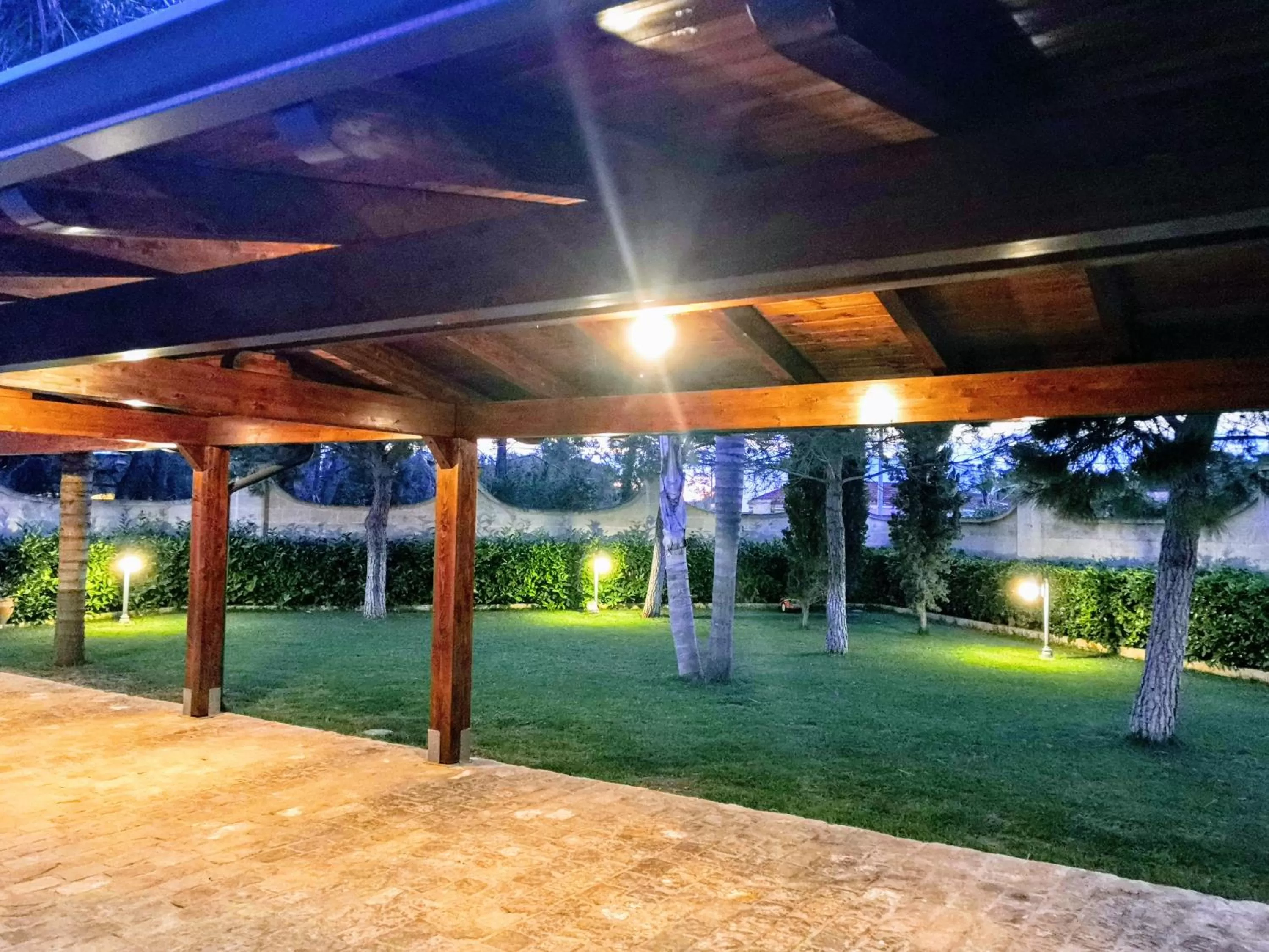 Parking in BORGO LUNA b&b