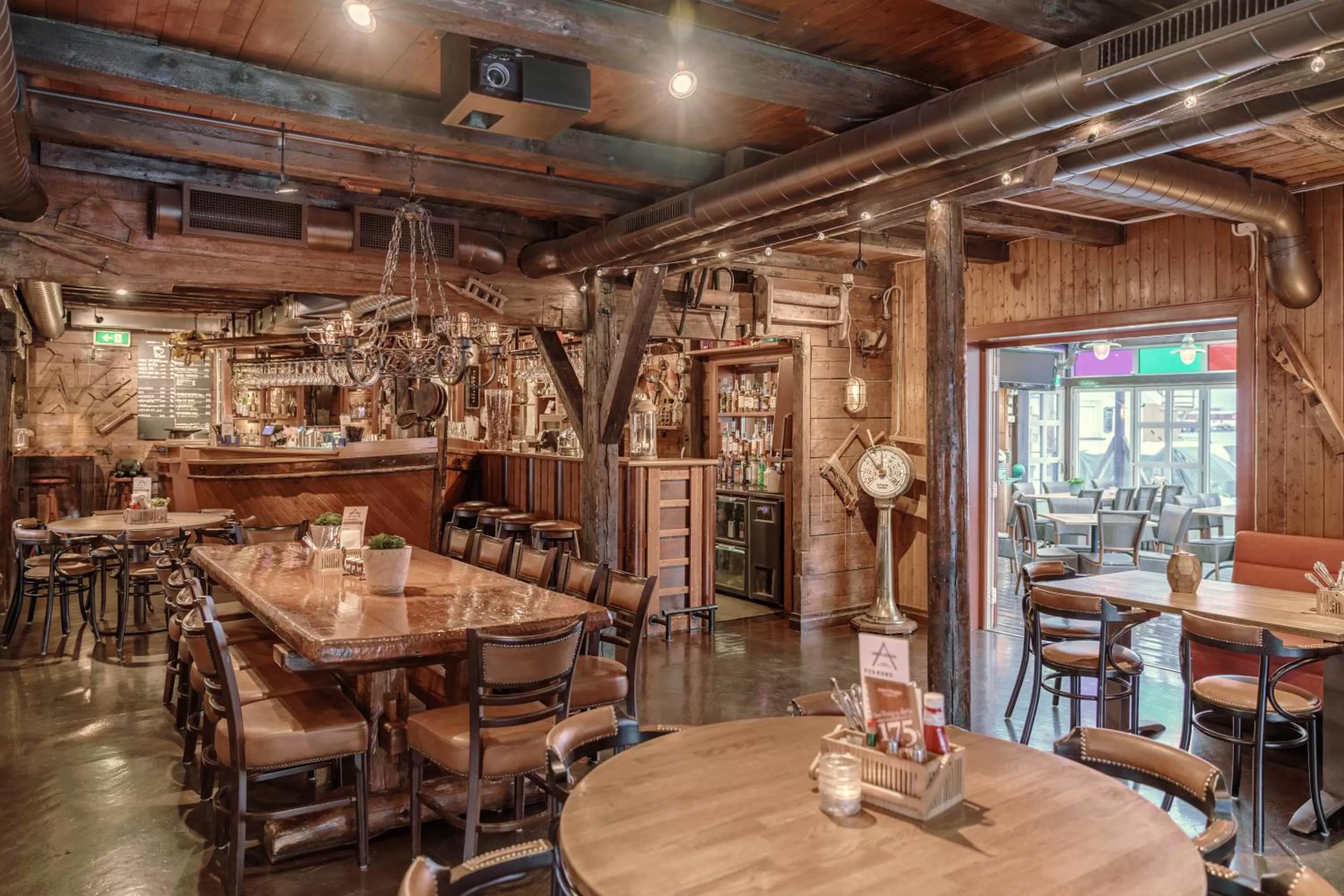 Restaurant/places to eat in Anker Brygge