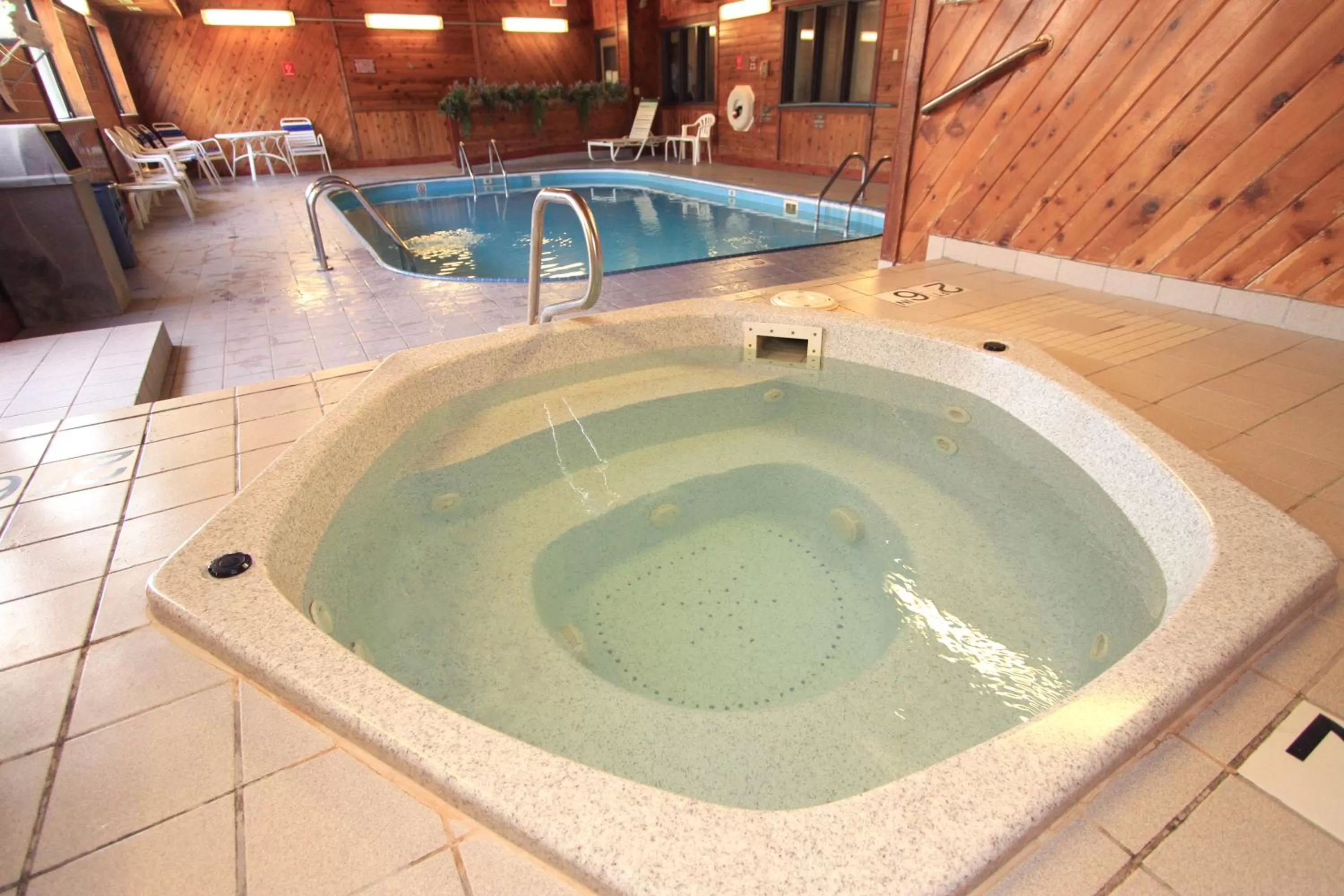 Hot Tub in Days Inn by Wyndham Columbia Mall