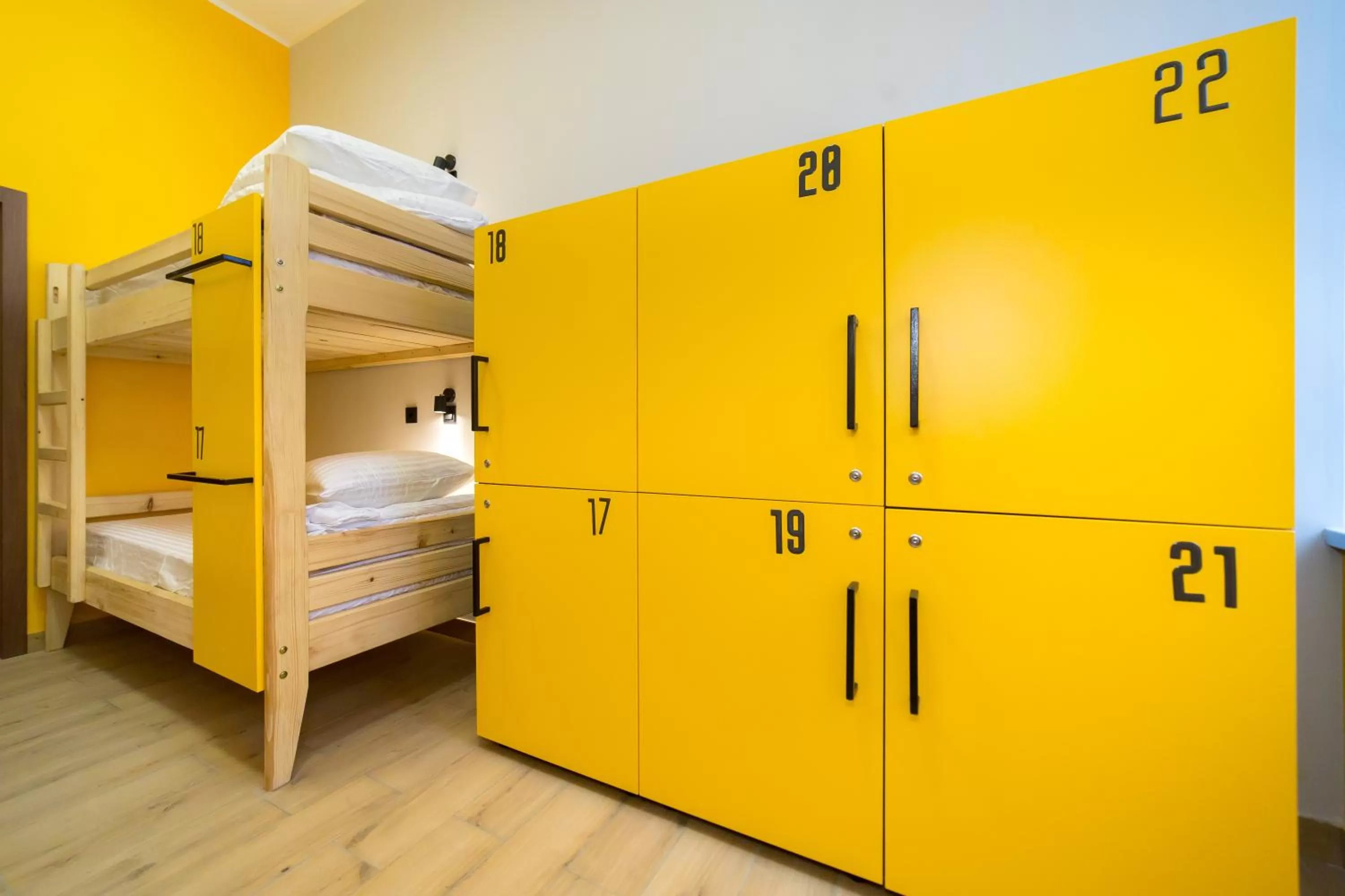 Bed in HOTEL Bee Station