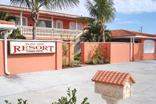 Facade/entrance in Blind Pass Resort Motel