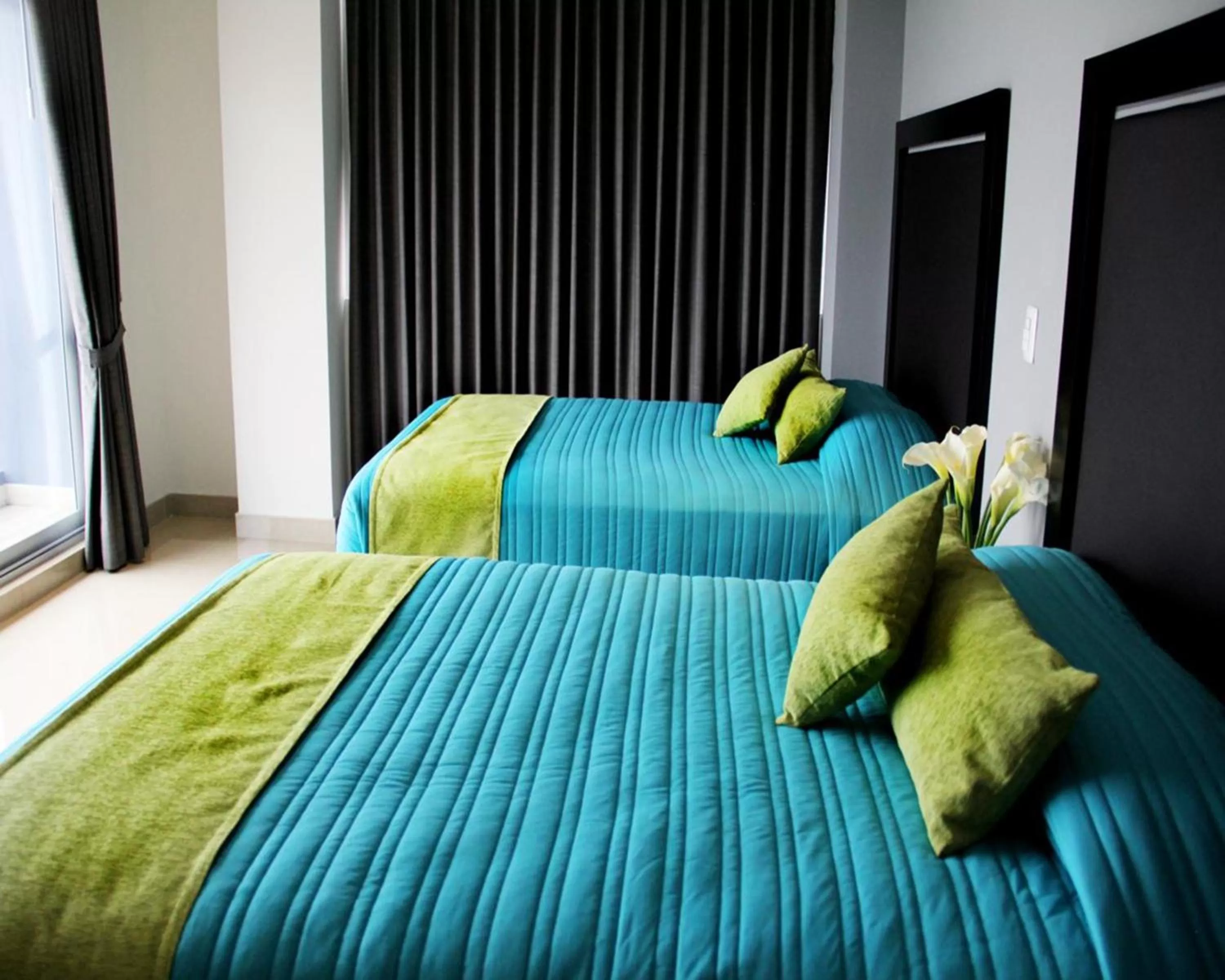 Photo of the whole room, Bed in Hotel Misión Express Xalapa