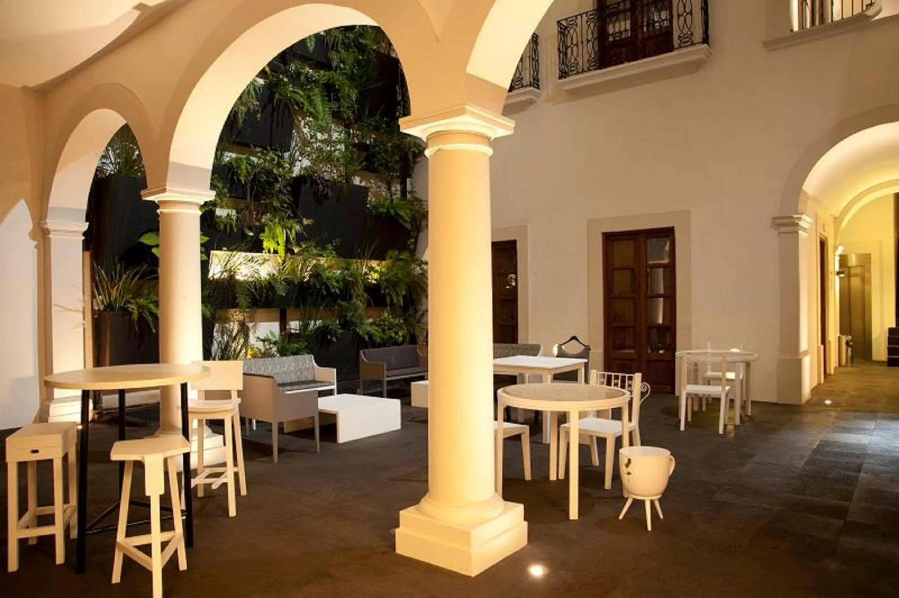 Patio in Del Carmen Concept Hotel Boutique by Chai