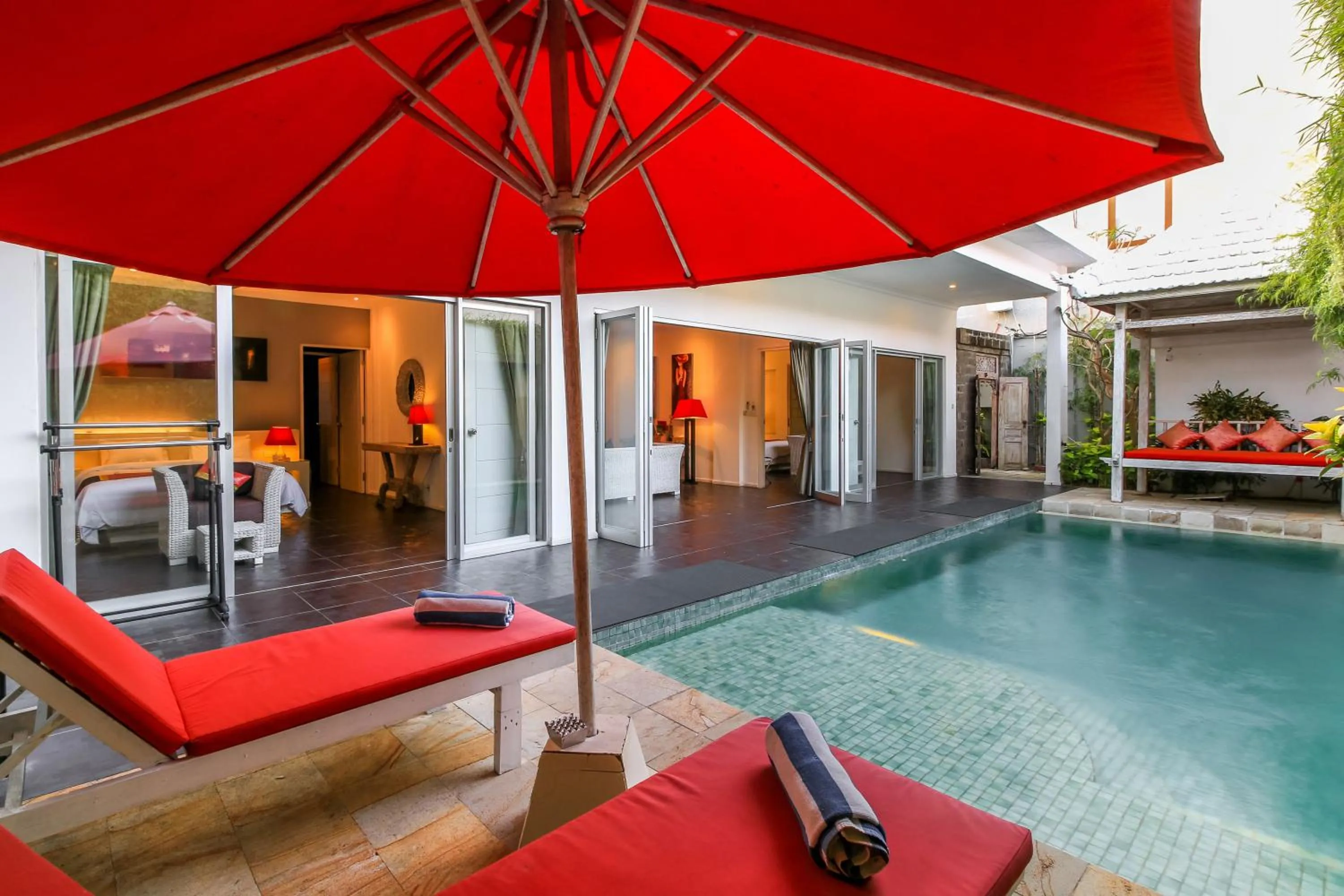 Swimming pool in Aleesha Villas and Suites