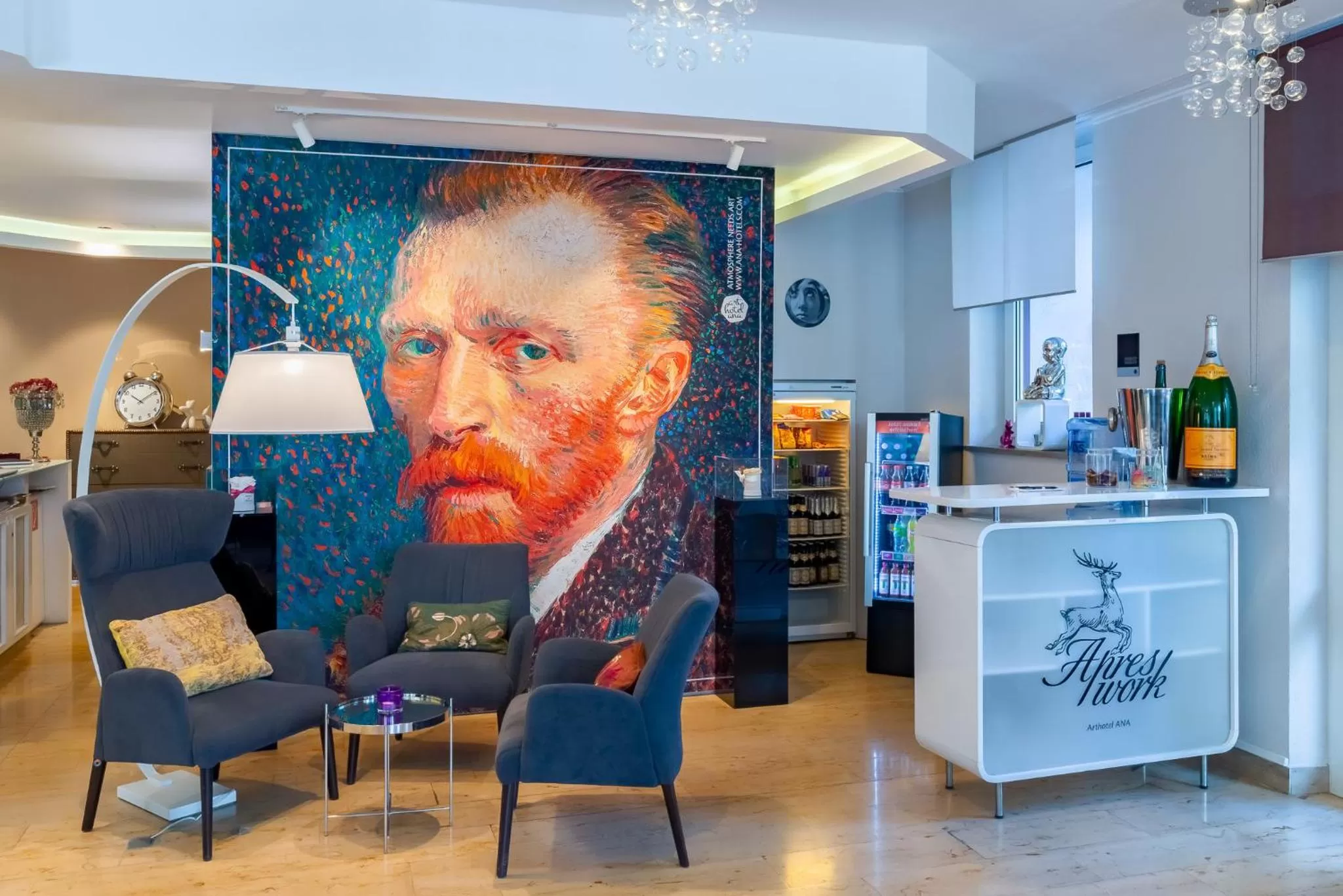 Lounge or bar in Arthotel ANA Style Augsburg