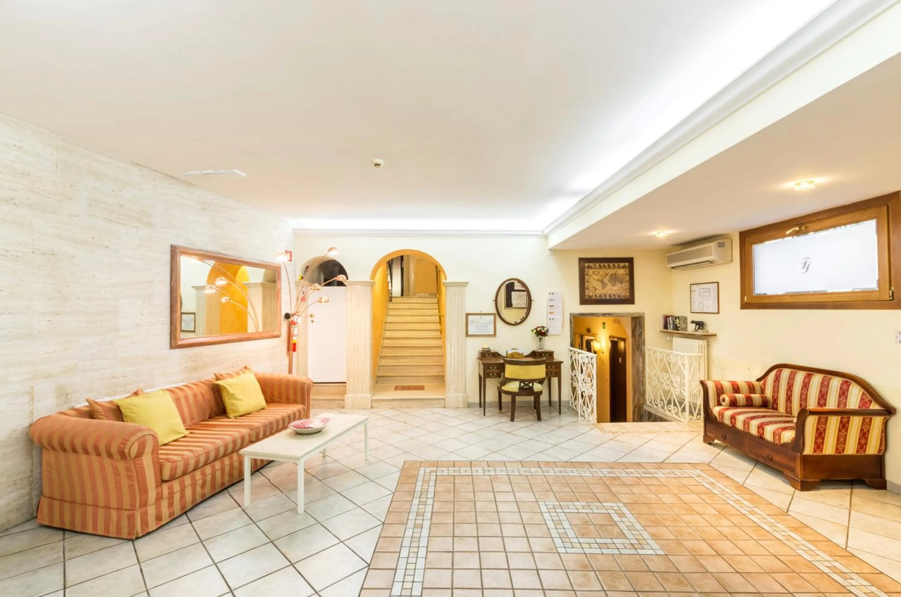 Lobby or reception in Hotel Tempio Di Pallade