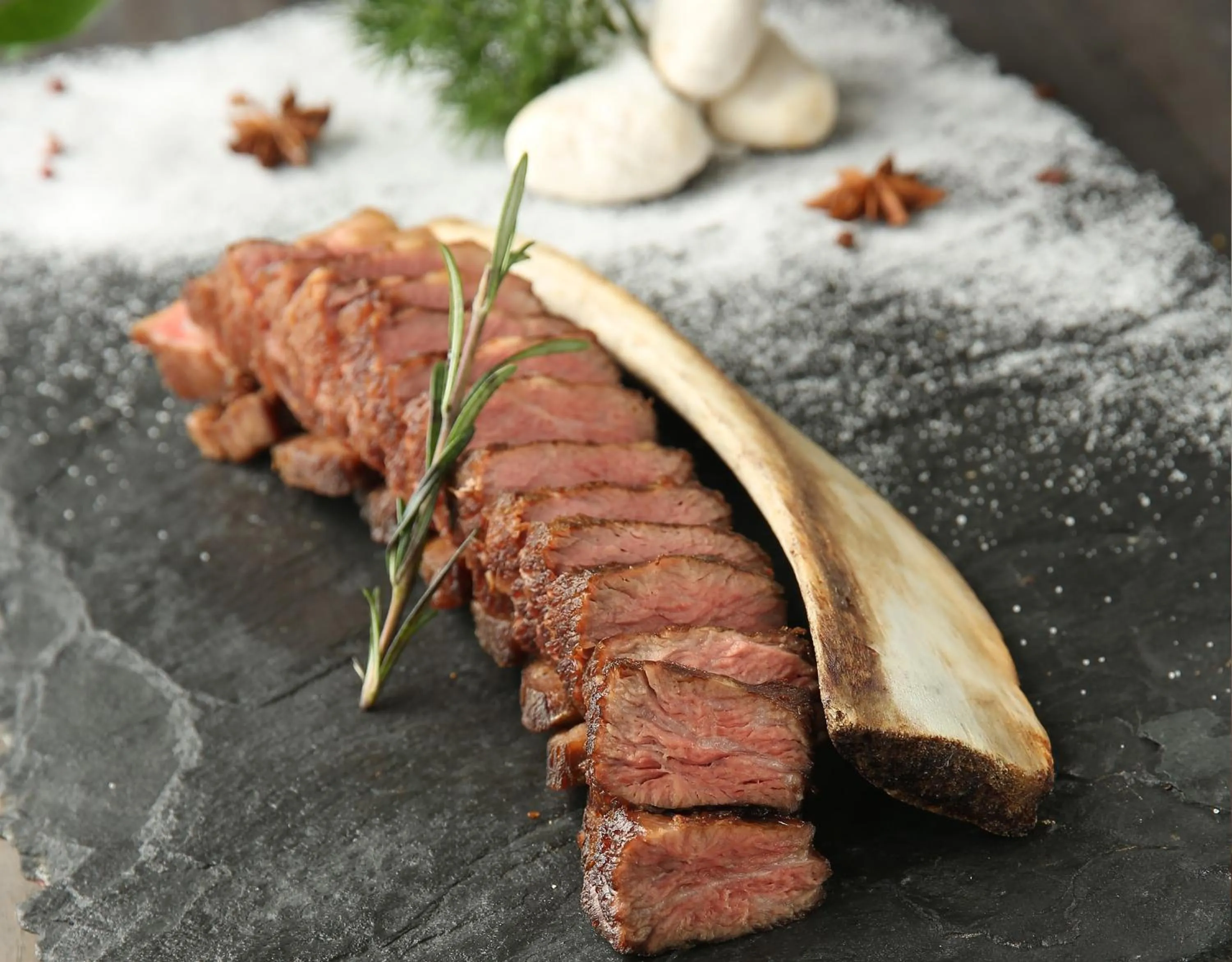 Restaurant/places to eat in Holiday Inn Beijing Shijingshan Parkview by IHG