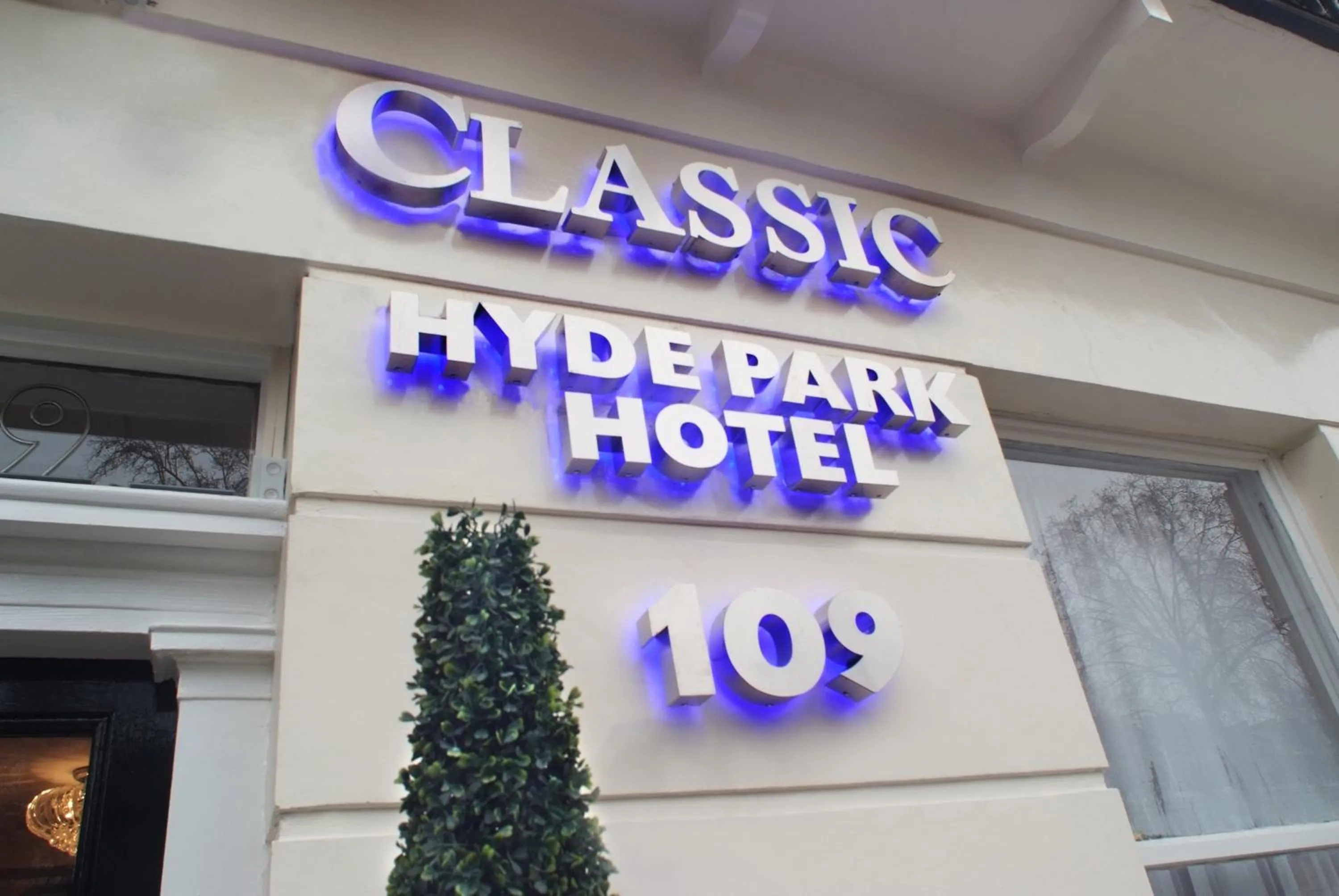 Facade/entrance in Classic Hyde Park Hotel