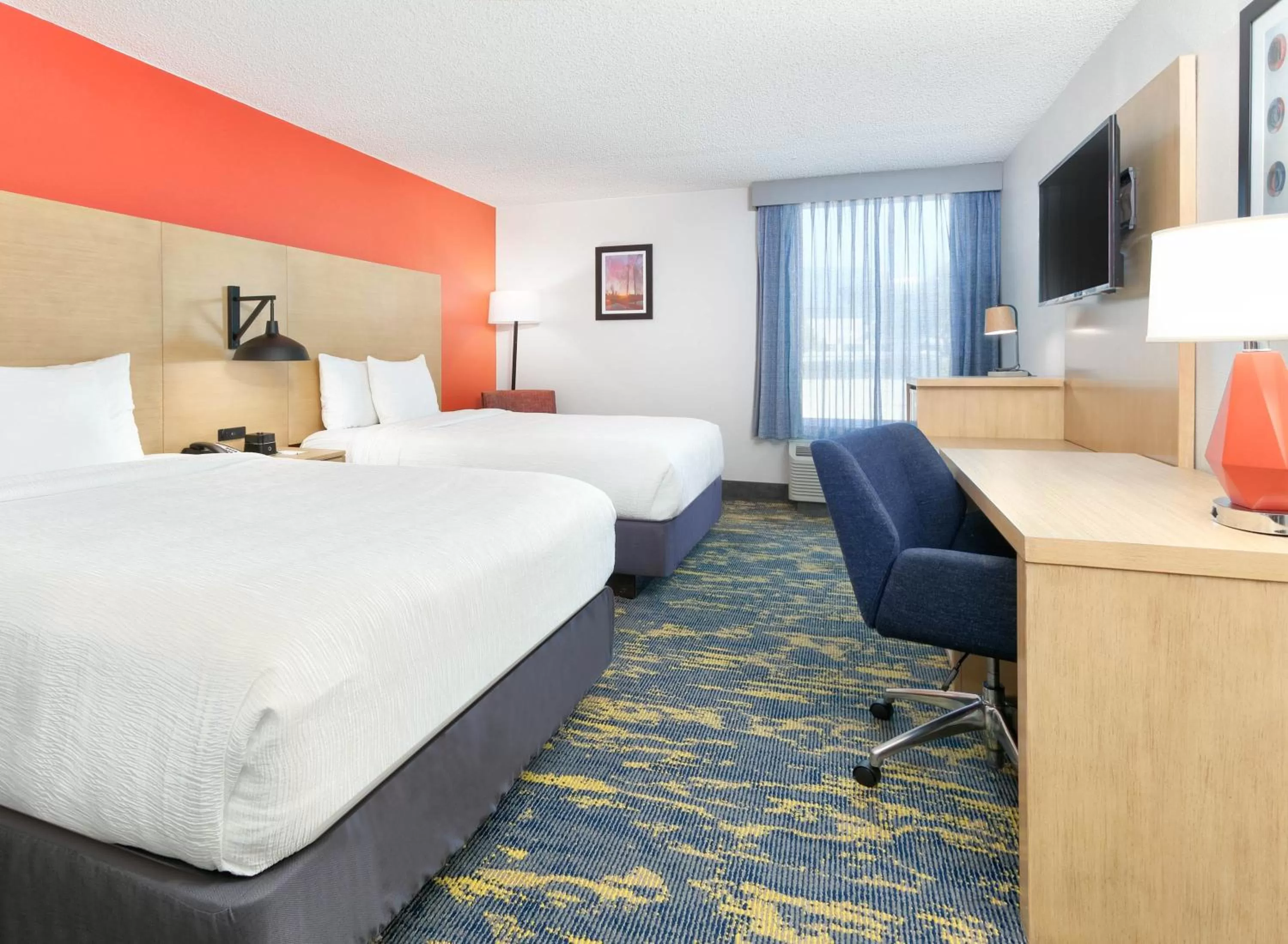 Bed in La Quinta by Wyndham Dallas - Las Colinas