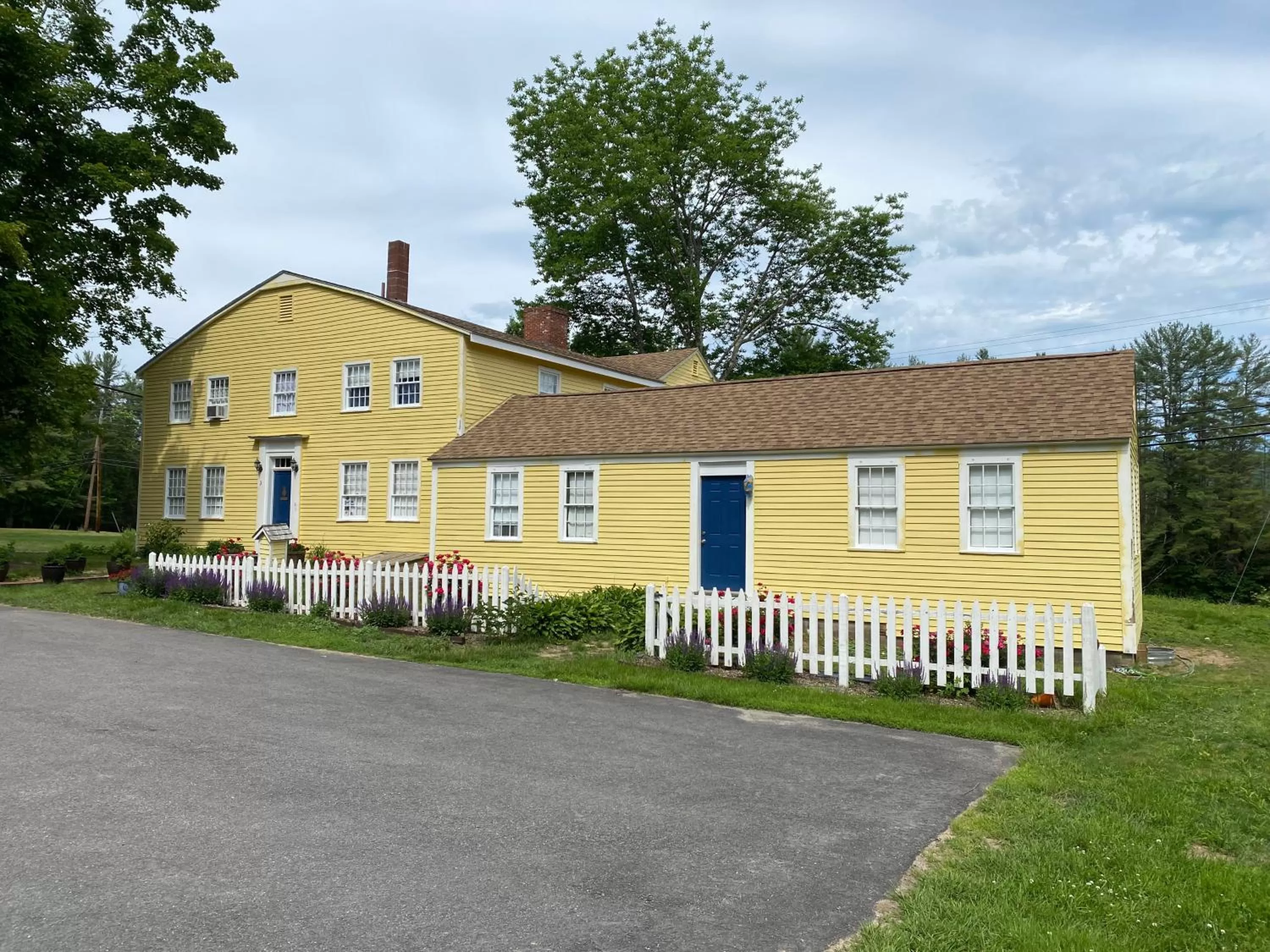 Property building in Colonel Spencer Inn