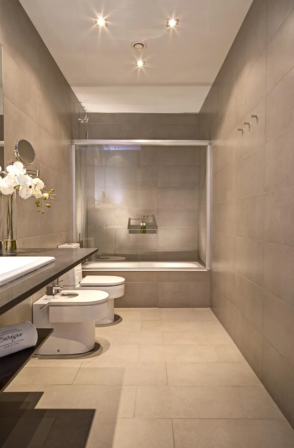 Bathroom in Apartments Sixtyfour