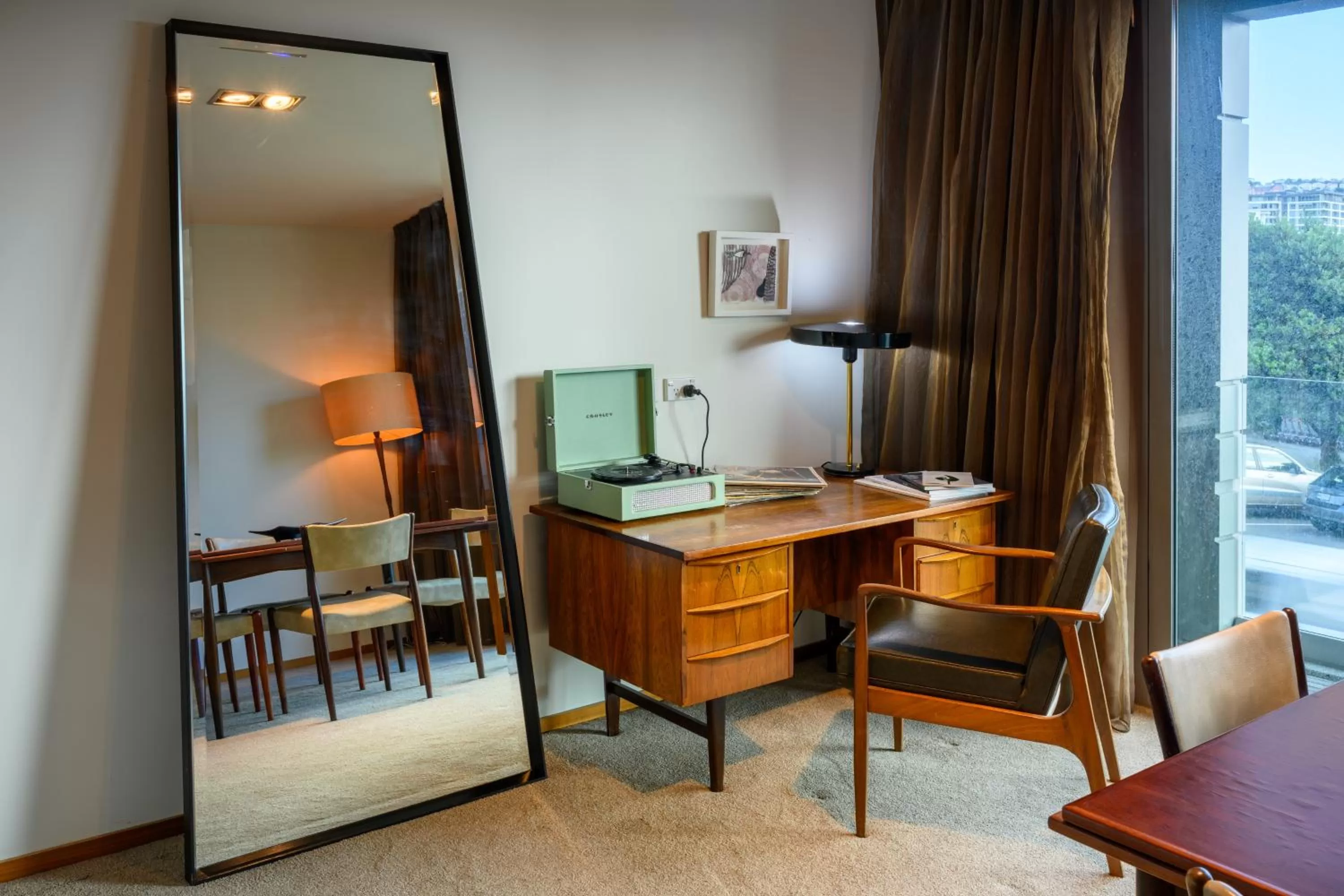 Seating area in Ohtel Wellington