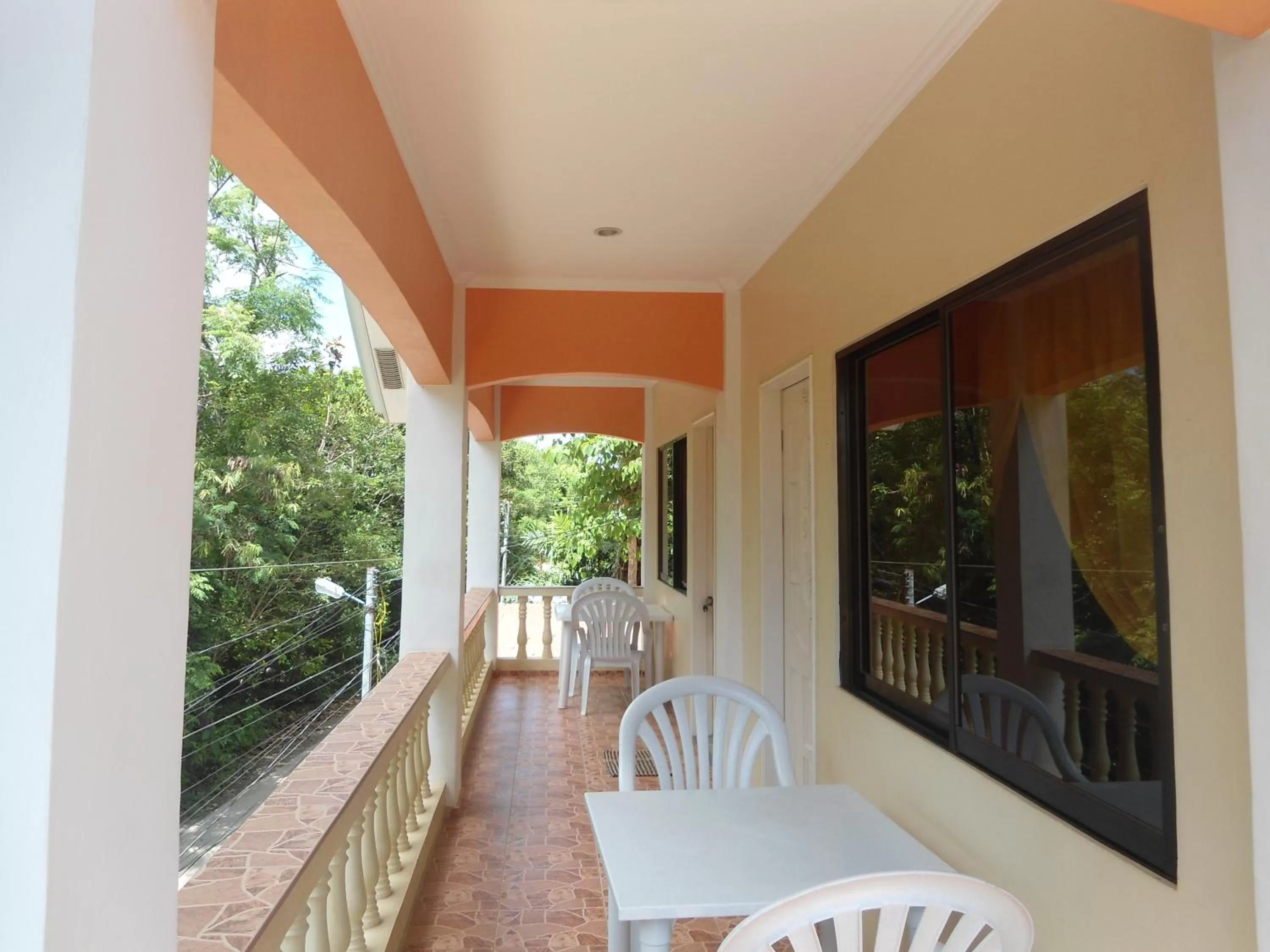Balcony/Terrace in Menchu's Pension House