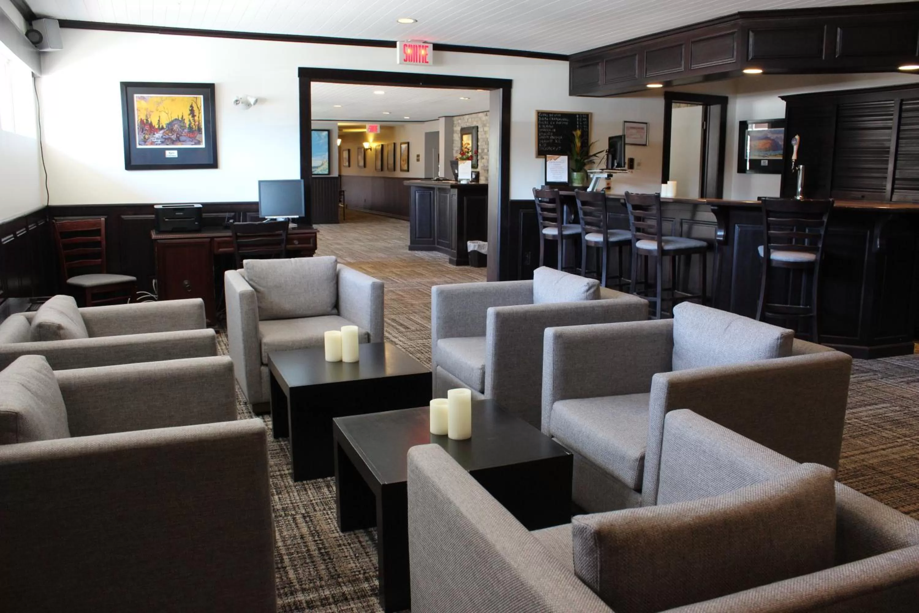 Lounge or bar in Hotel Baie Saint Paul