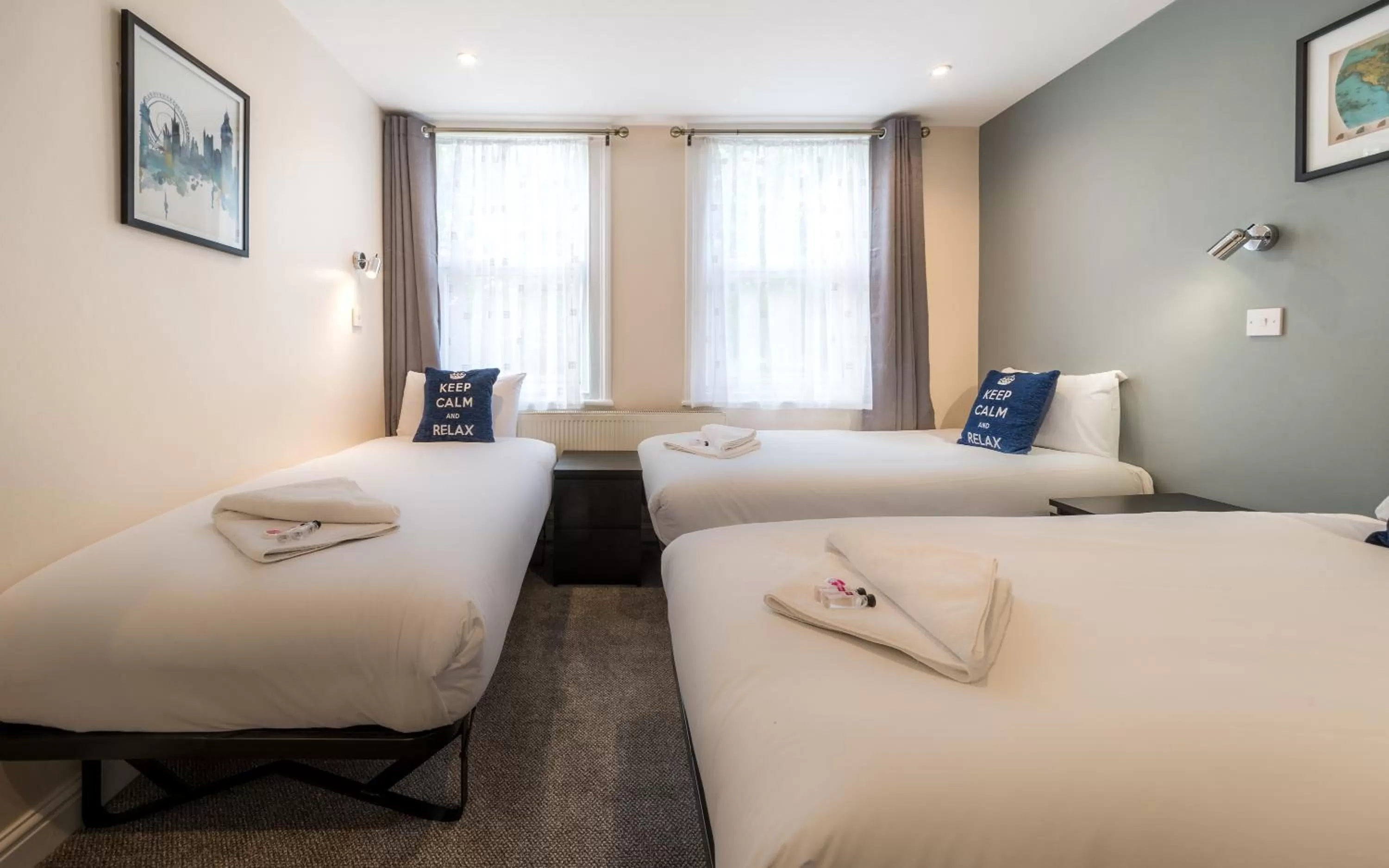 Bed in Royal London Hotel By Saba