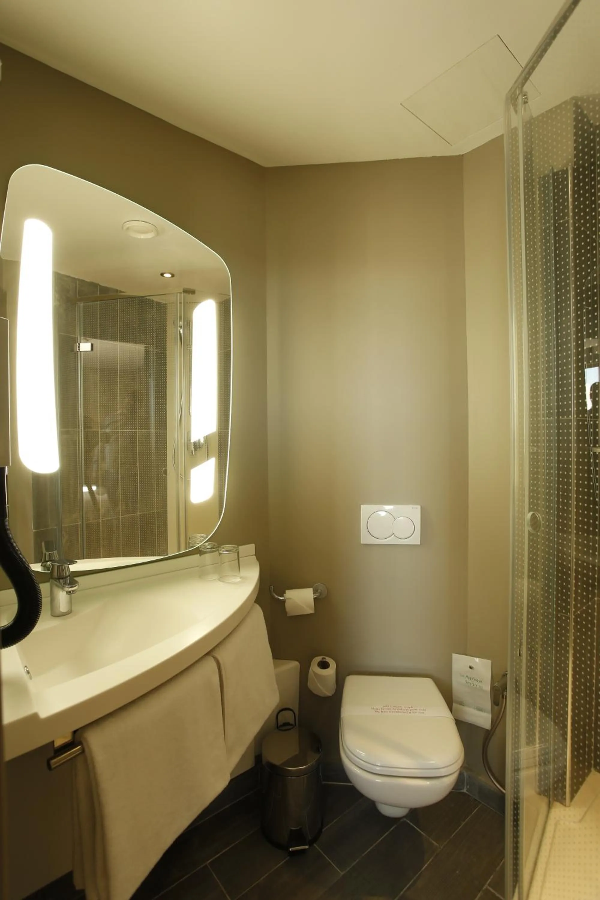 Bathroom in Ibis Sfax