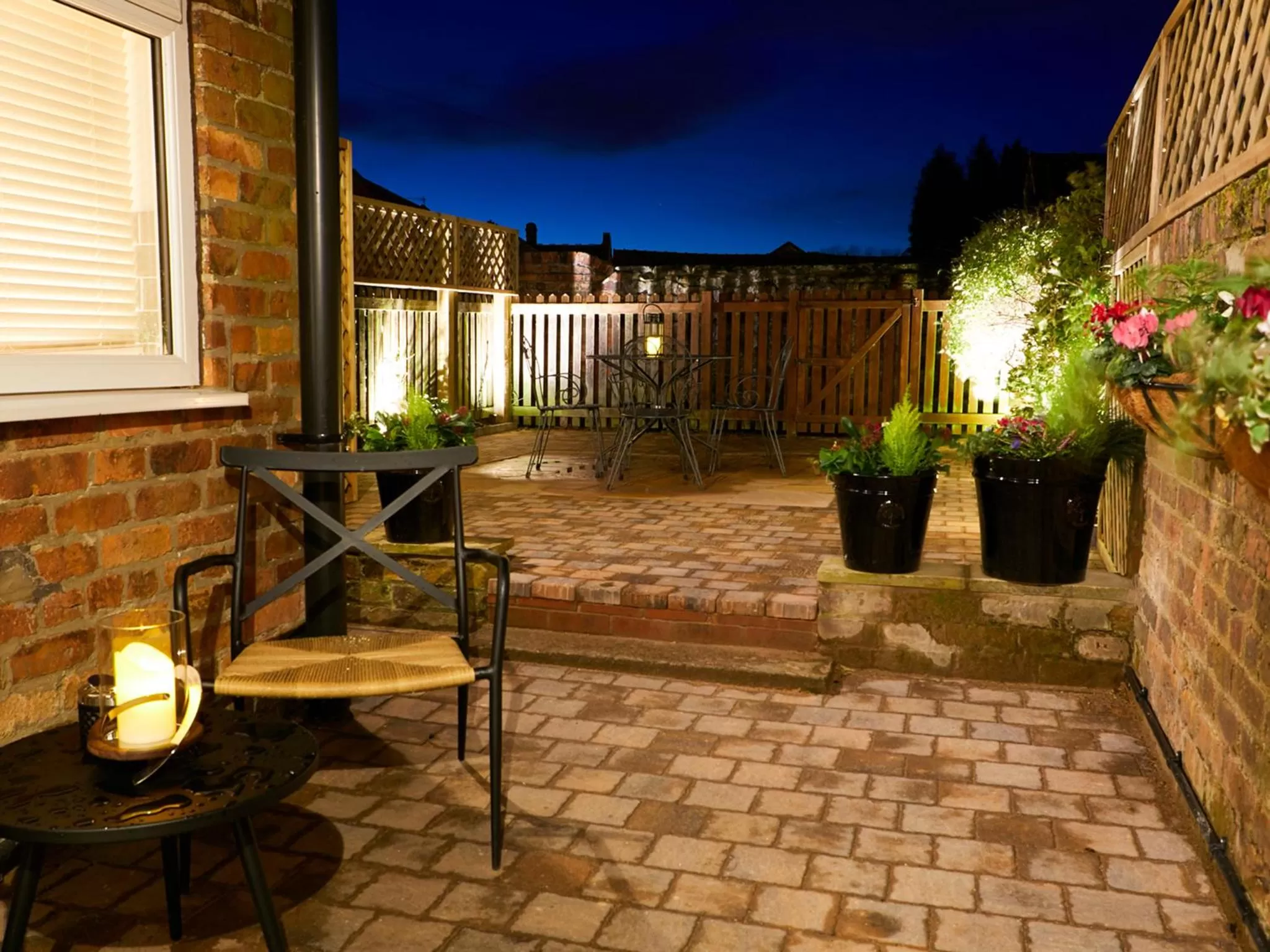 Patio in The Plough Inn & Cottages