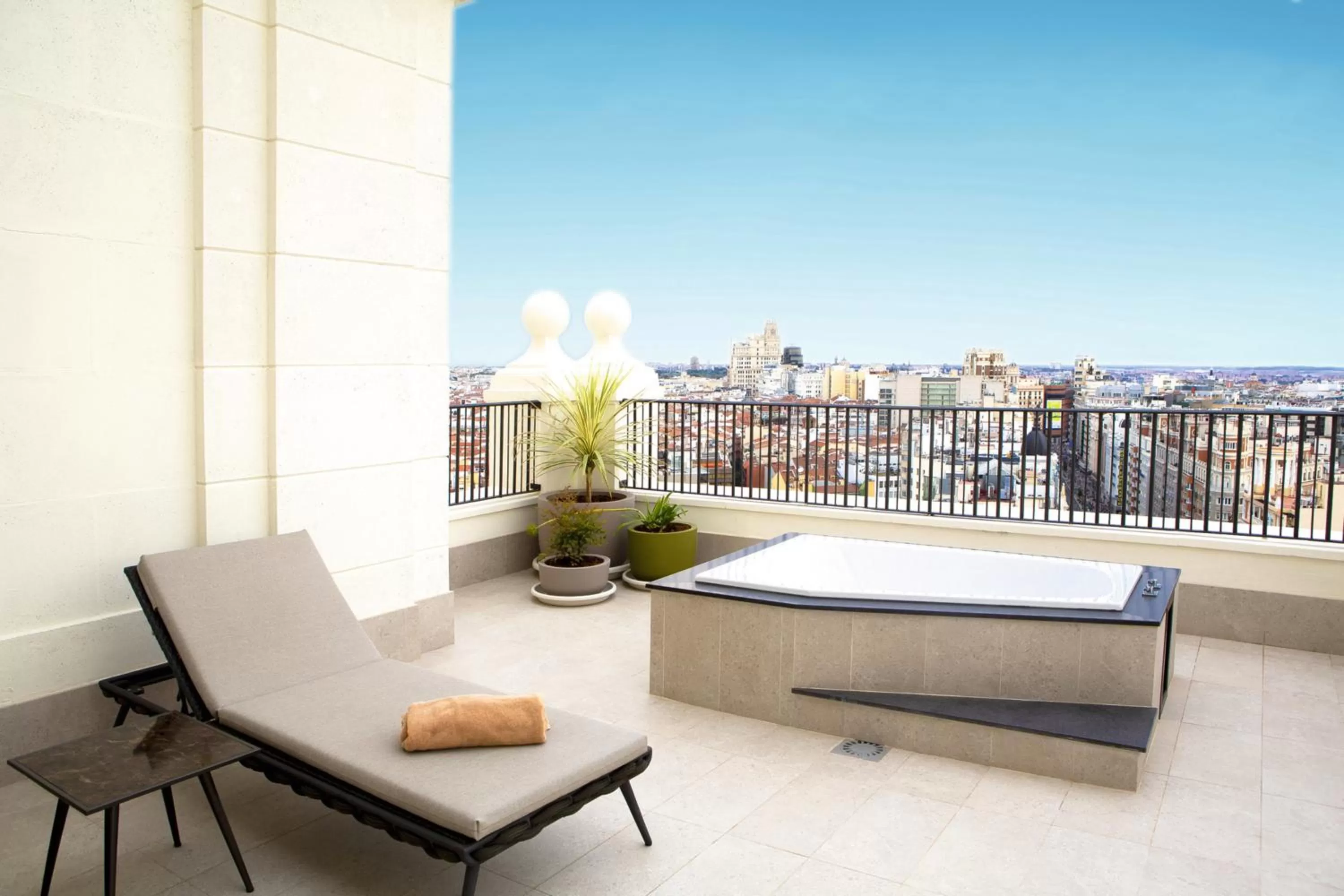 Balcony/Terrace in Riu Plaza España