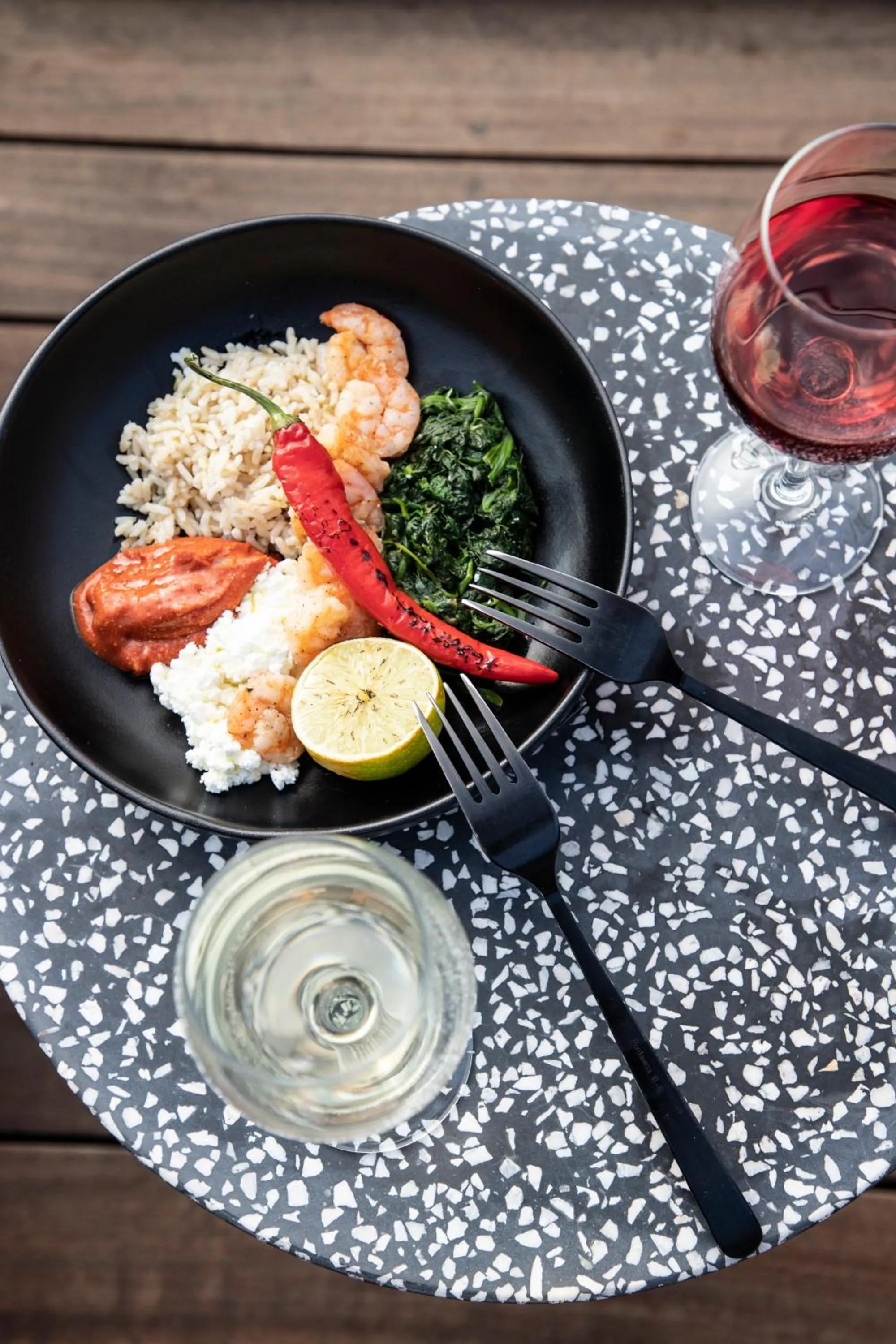 Food and drinks in The Modernist Athens