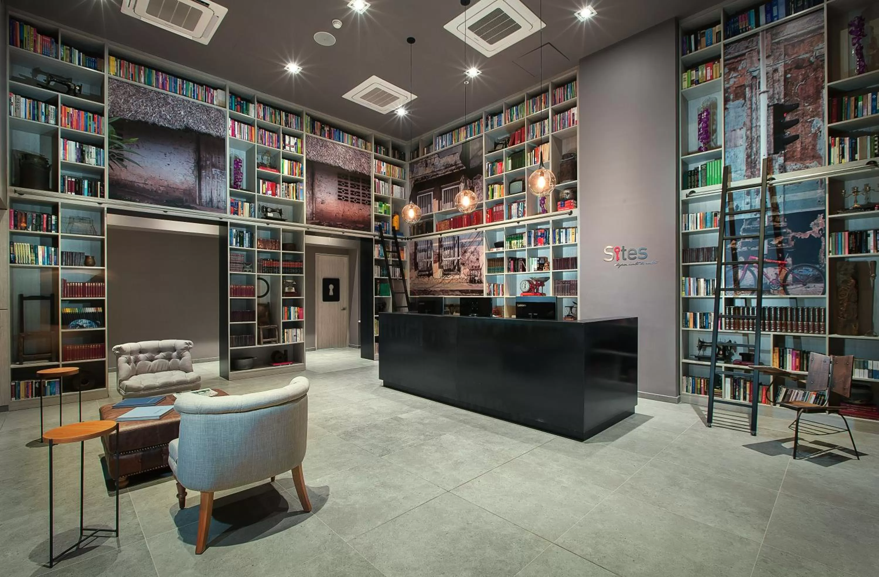 Night in Hotel Sites Montería