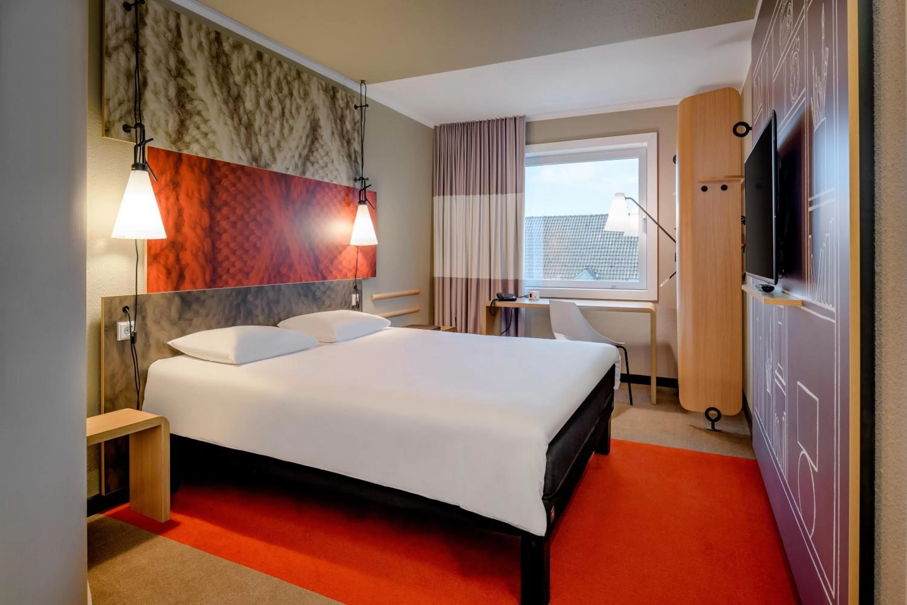 Photo of the whole room, Bed in Ibis Münster City